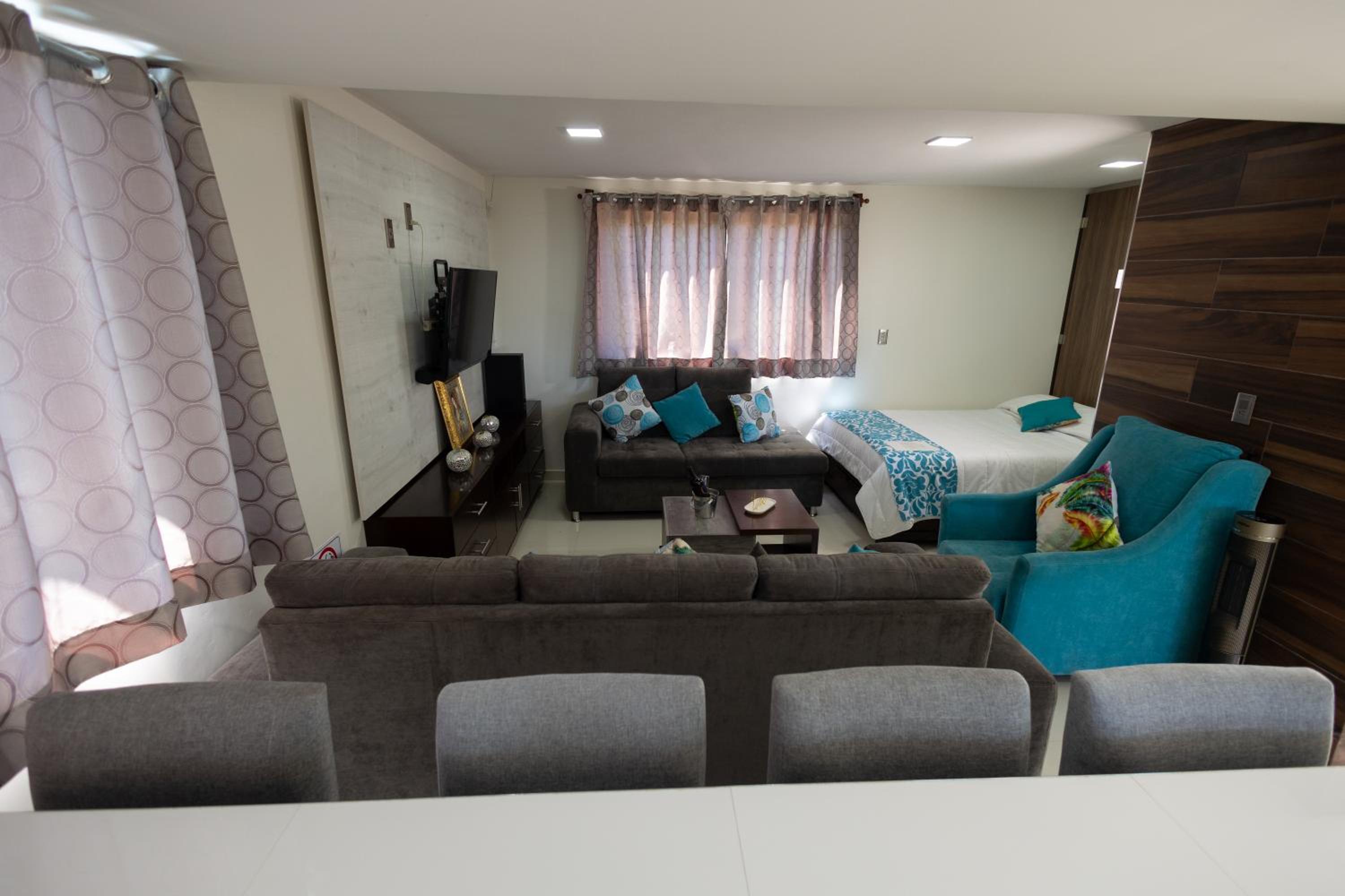 Family Suite - Photo 8