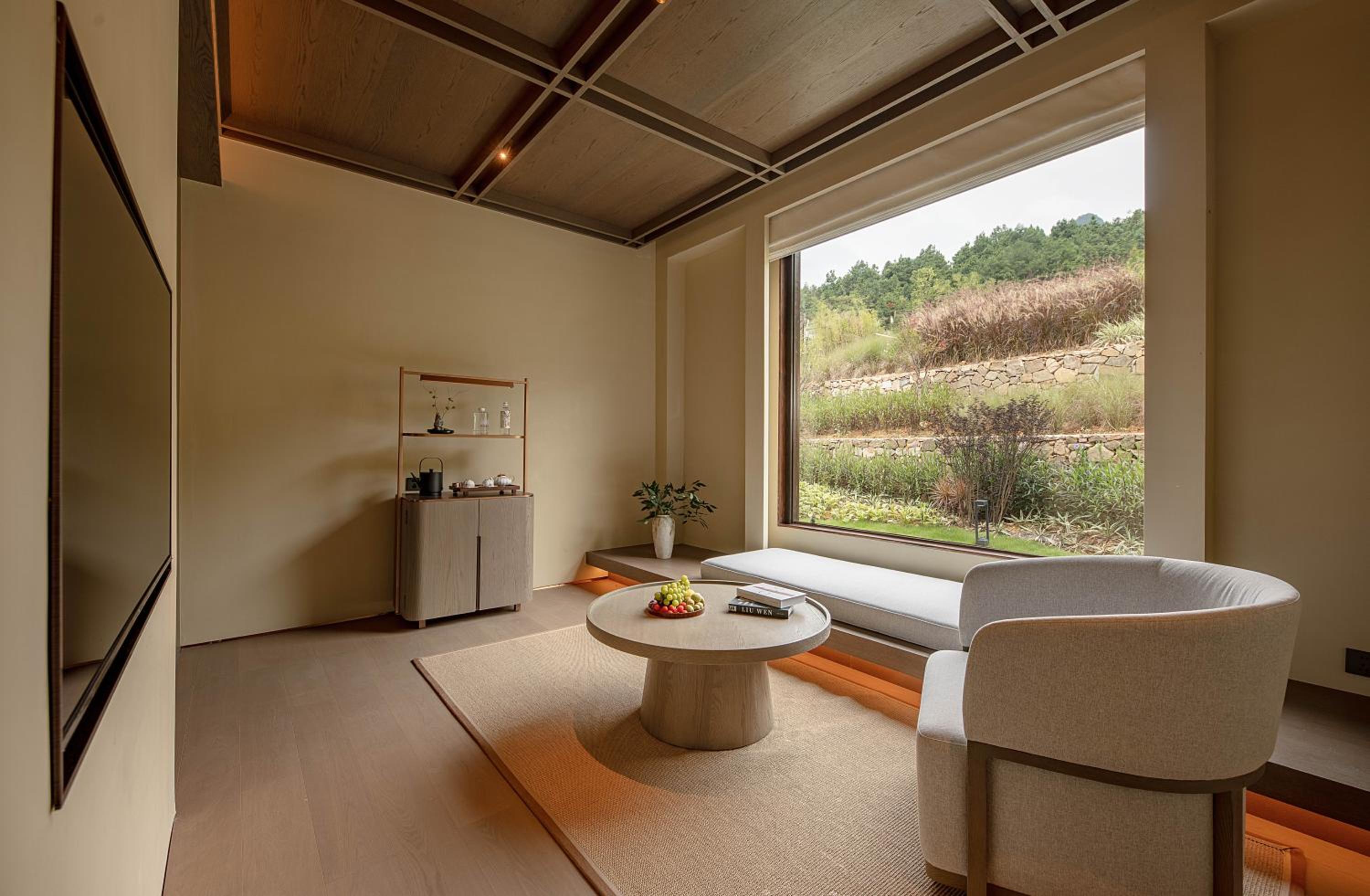 Family Room with Terrace photo 2