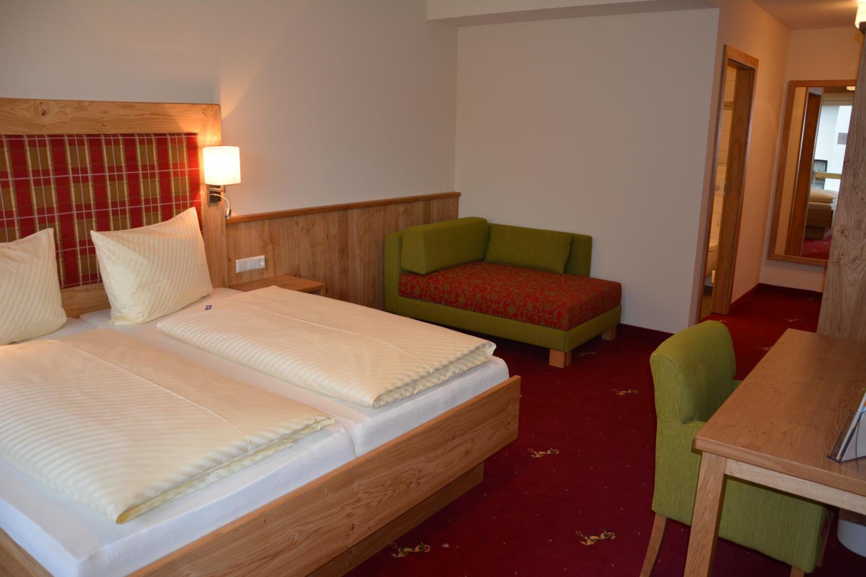 Superior Double Room - Photo 2