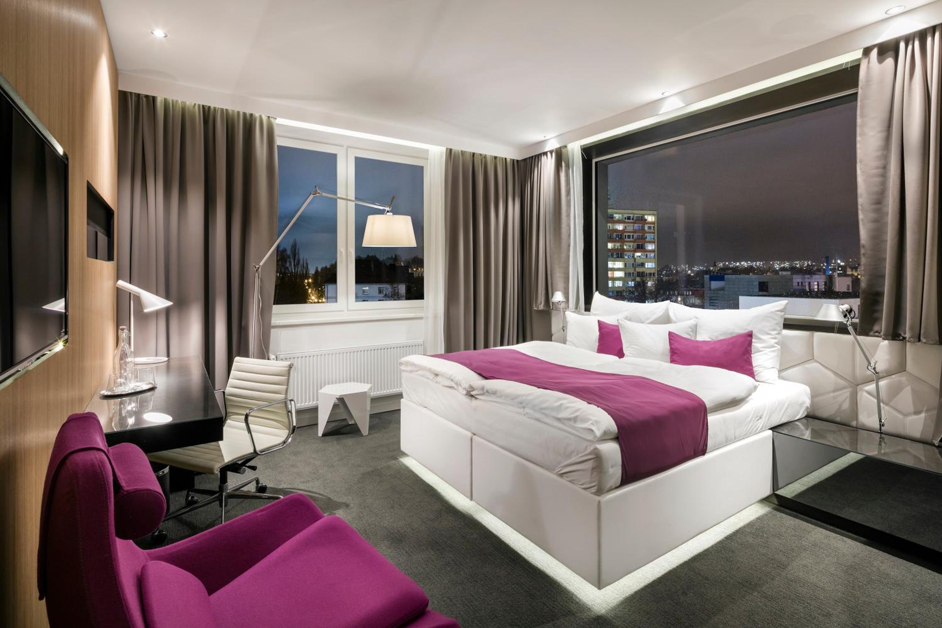 Special Offer - Superior Double Deluxe Room with Relax Massage