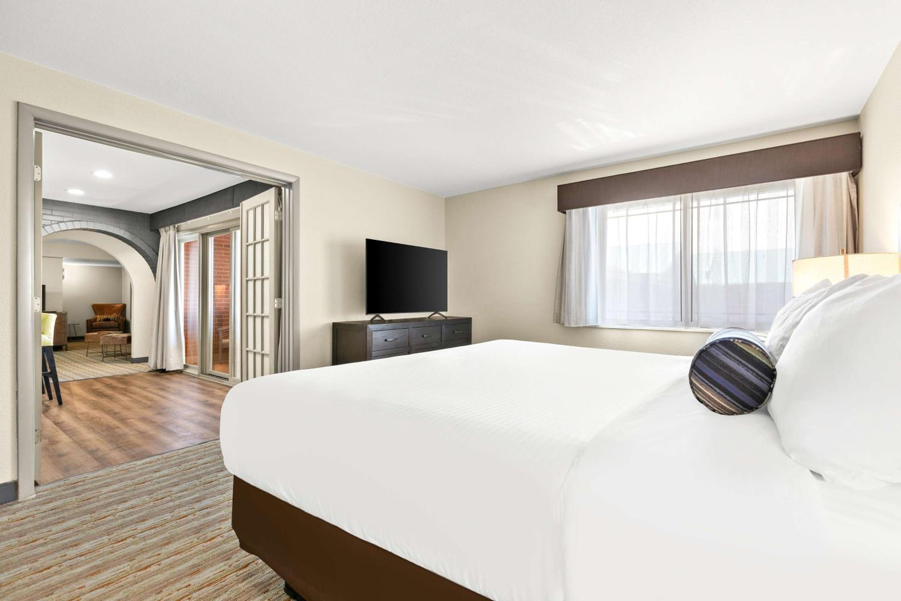 One-Bedroom King Suite with Sofa Bed and Balcony