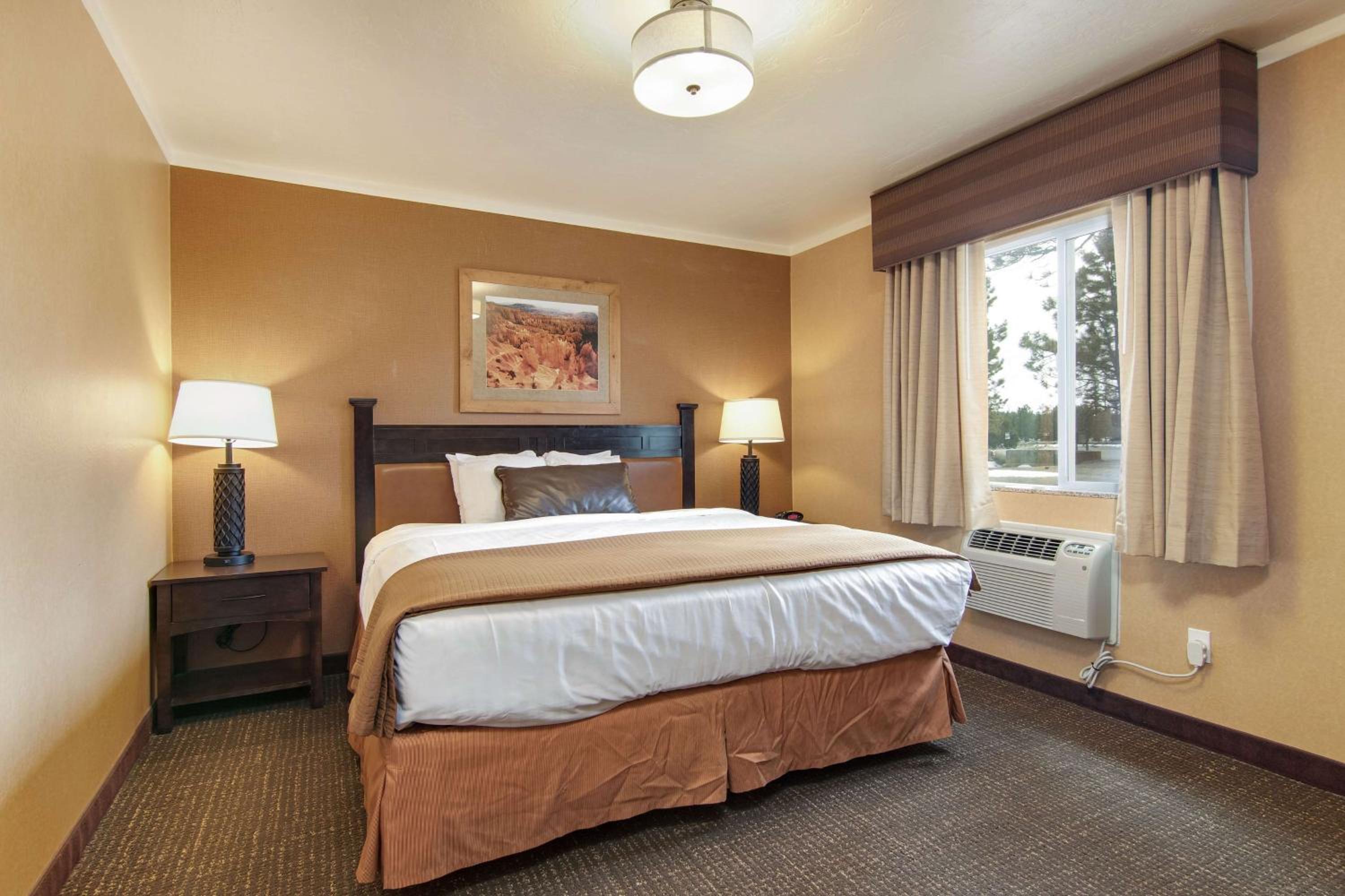 Family Suite - Non-Smoking photo 2