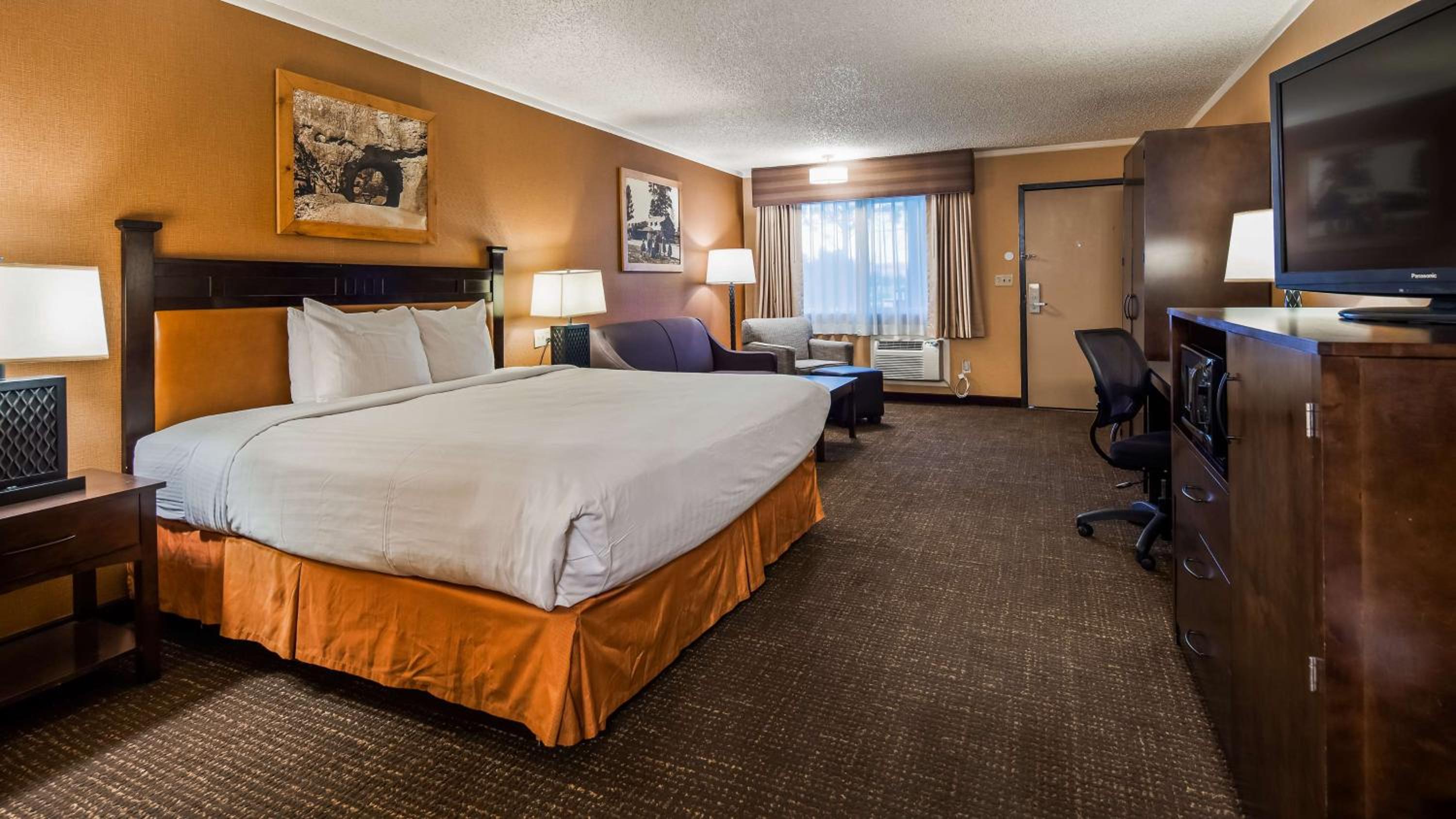 King Room - Non-Smoking - Photo 2