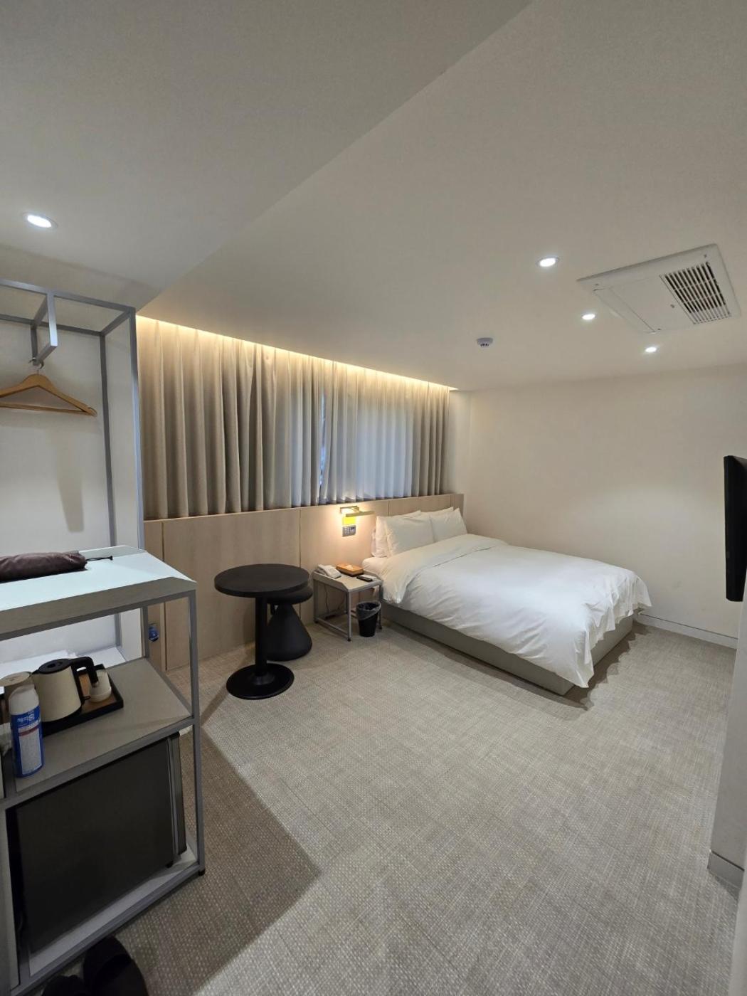 Double Room - Photo 3