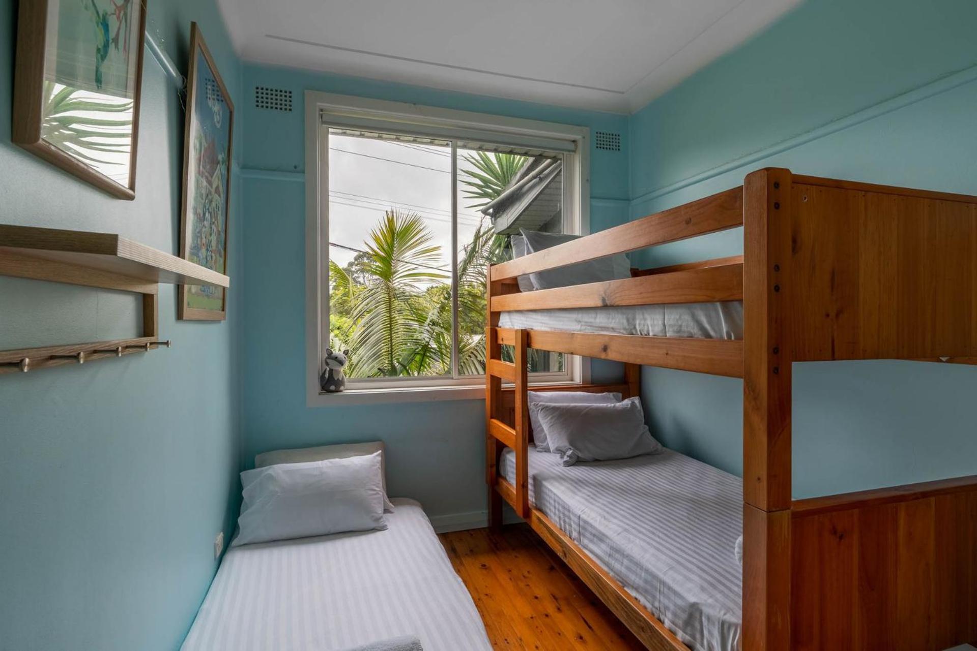 Four-Bedroom House photo 1