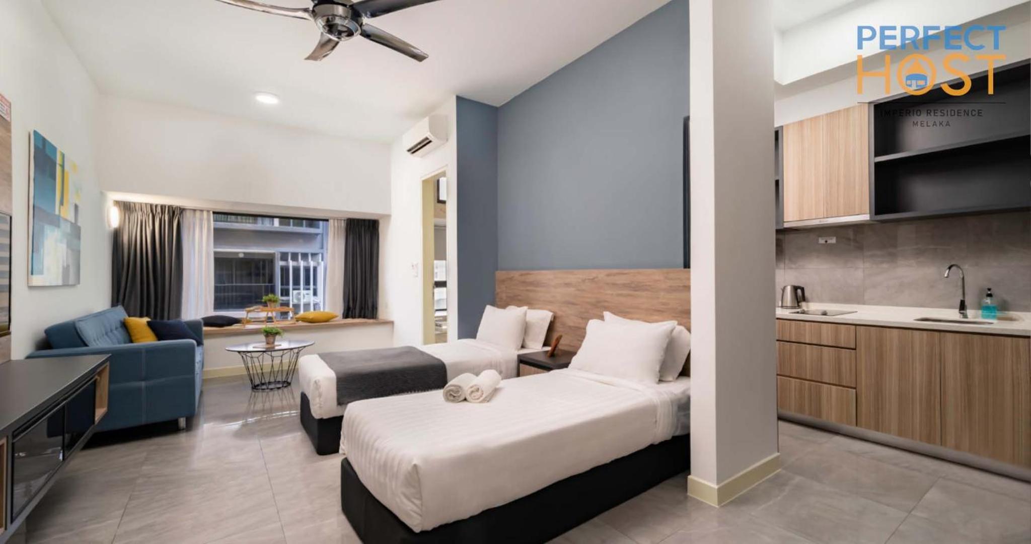Studio Twin Room with Pool View