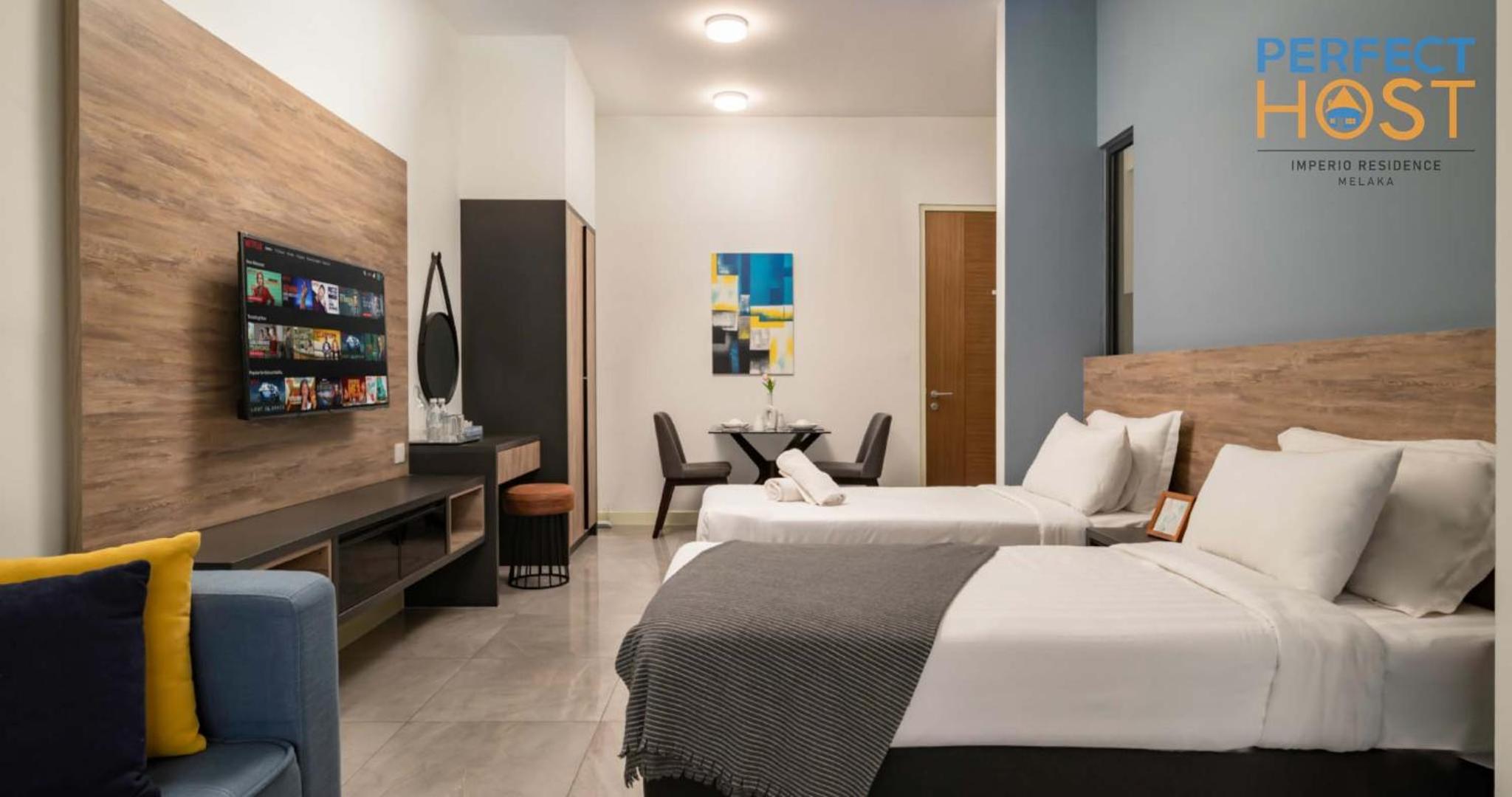 Studio Twin Room with City View