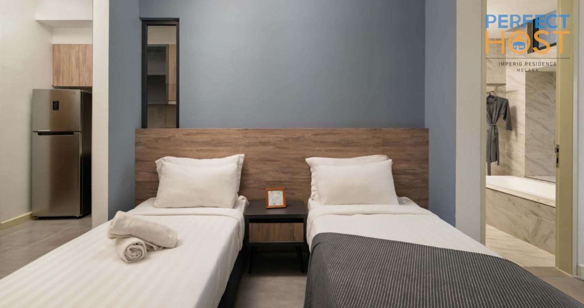 Studio Twin Room with City View