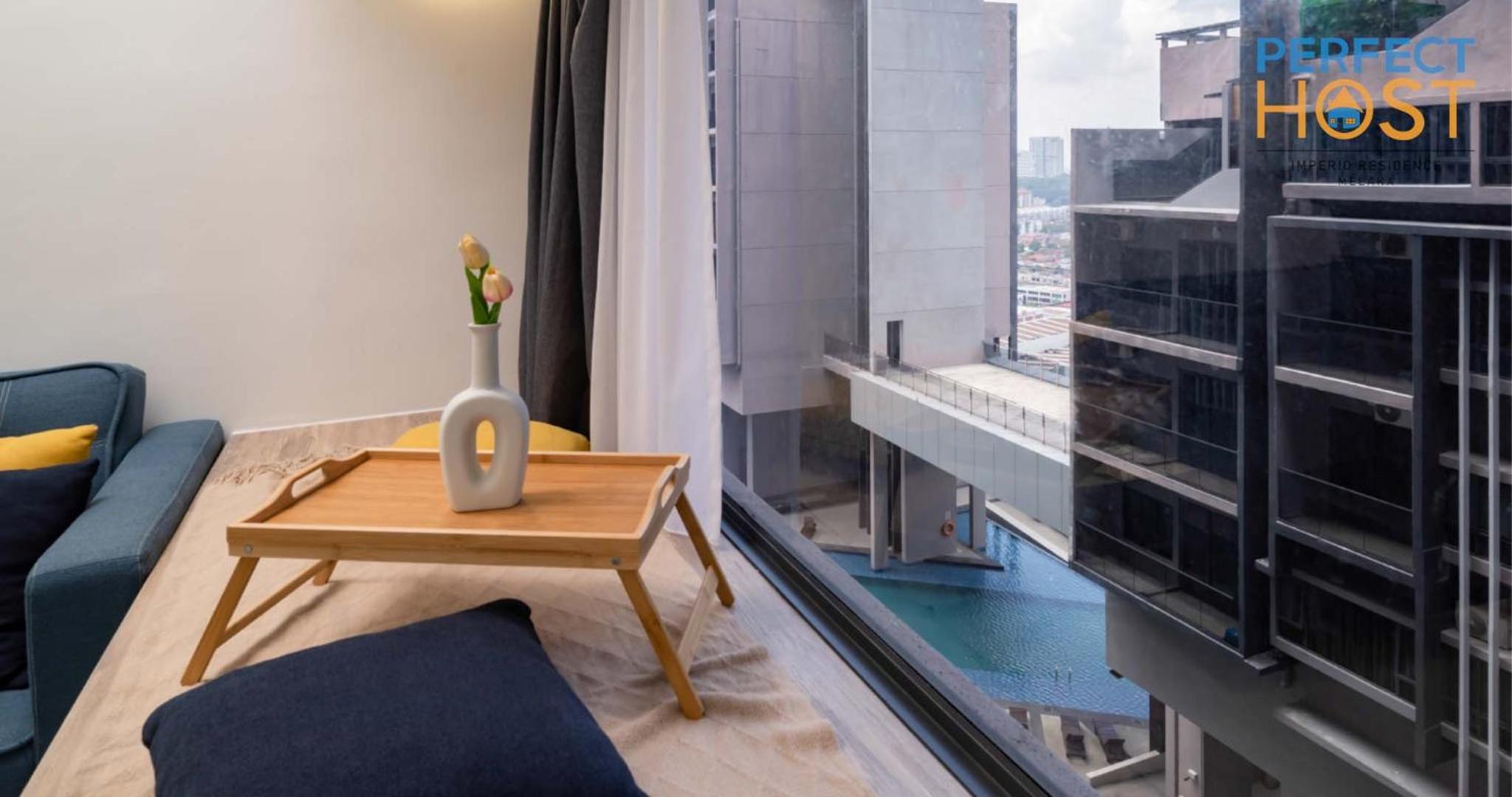 Studio Twin Room with City View