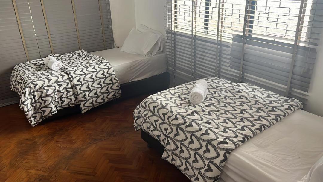 Twin Room with Private Bathroom