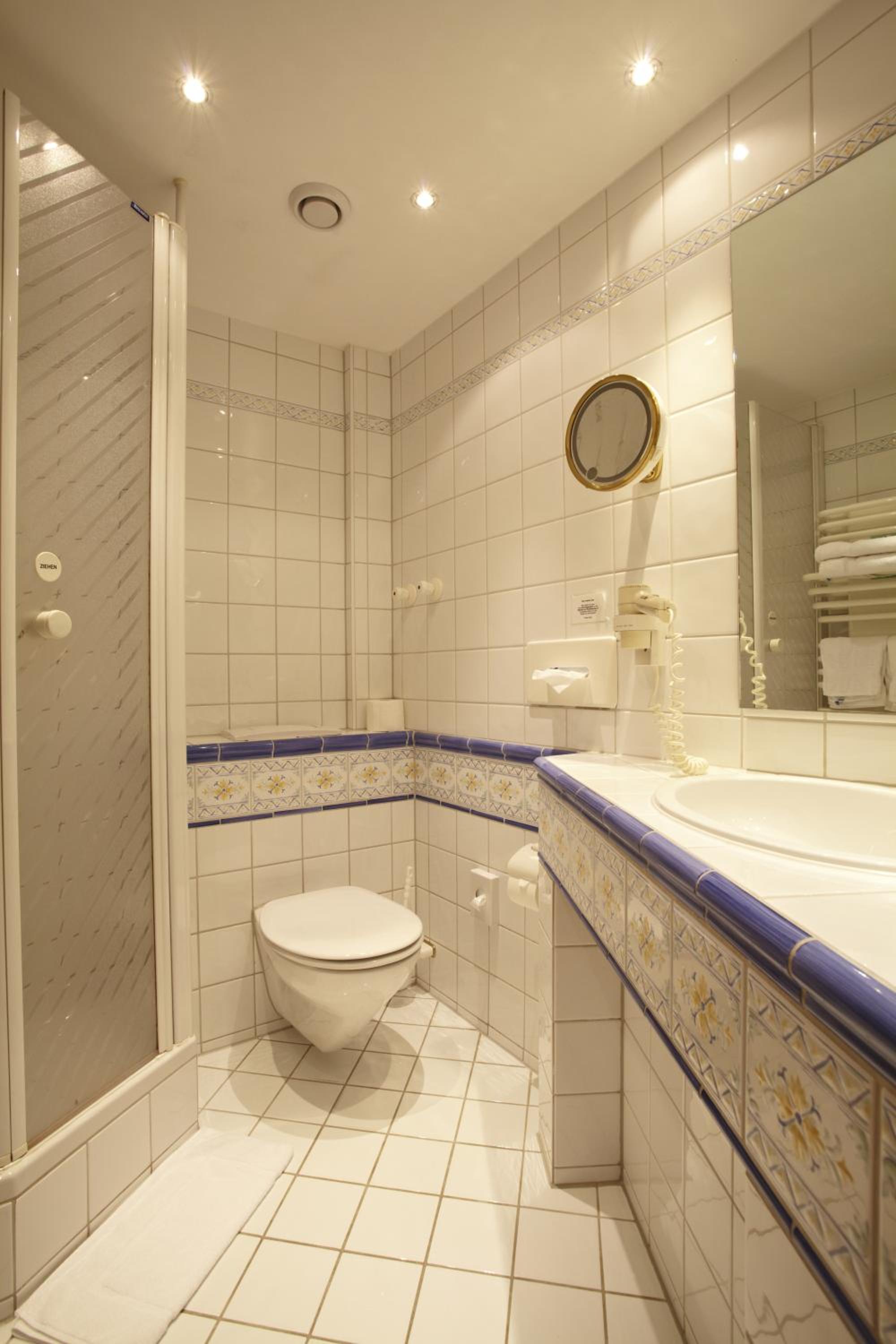 Comfort Plus Single Room with Balcony photo 2