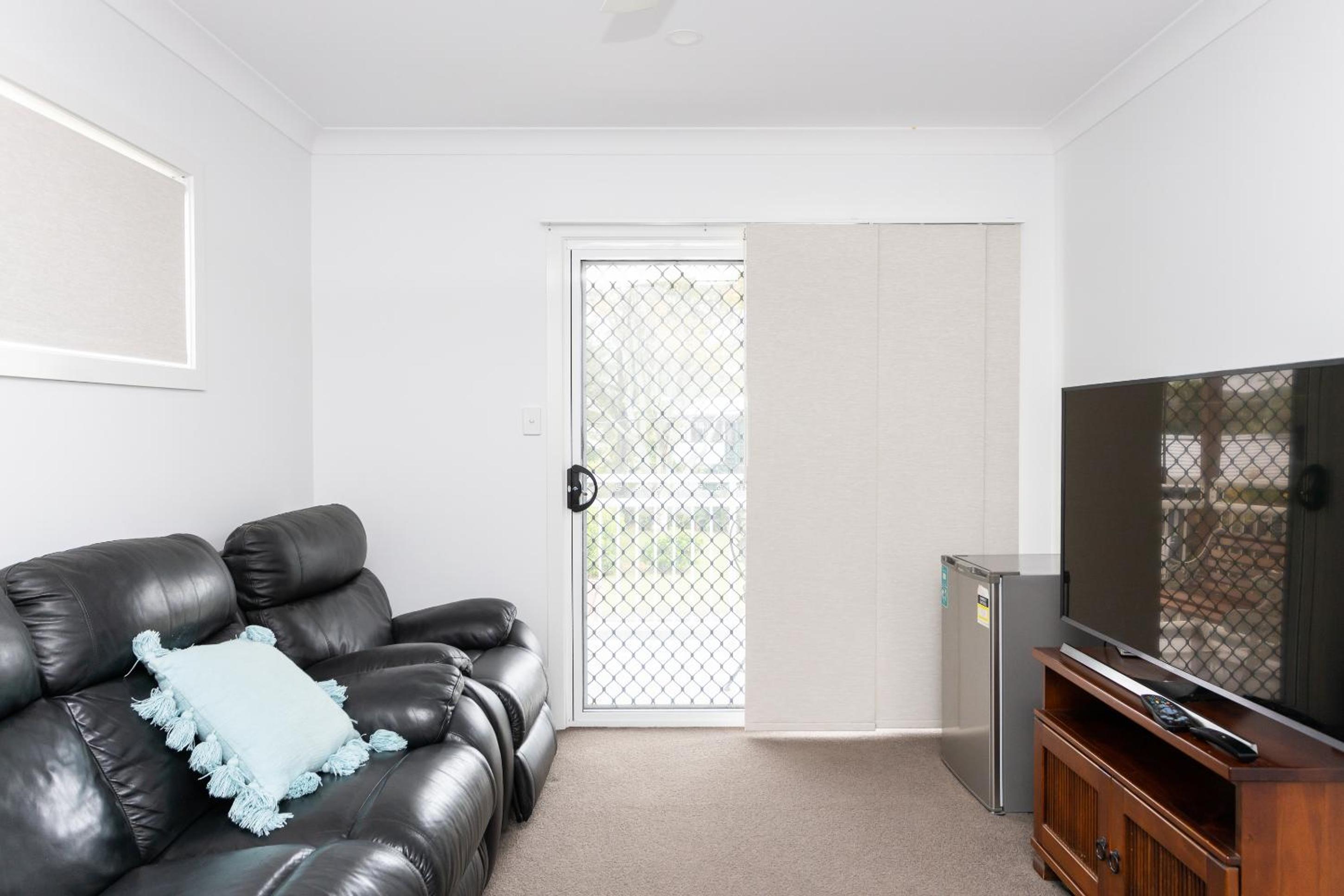 Four-Bedroom House photo 3