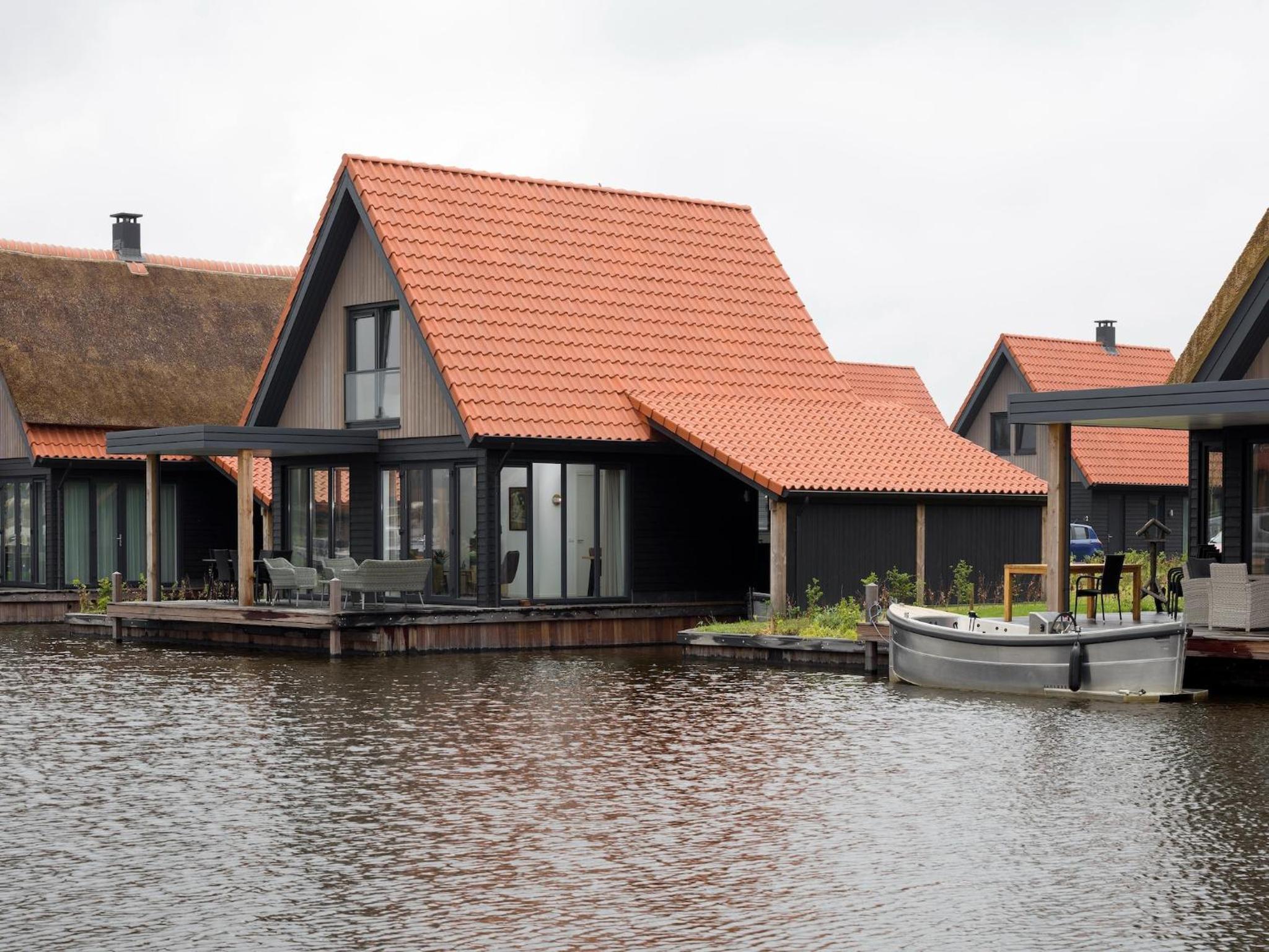 Three-Bedroom Villa photo 2