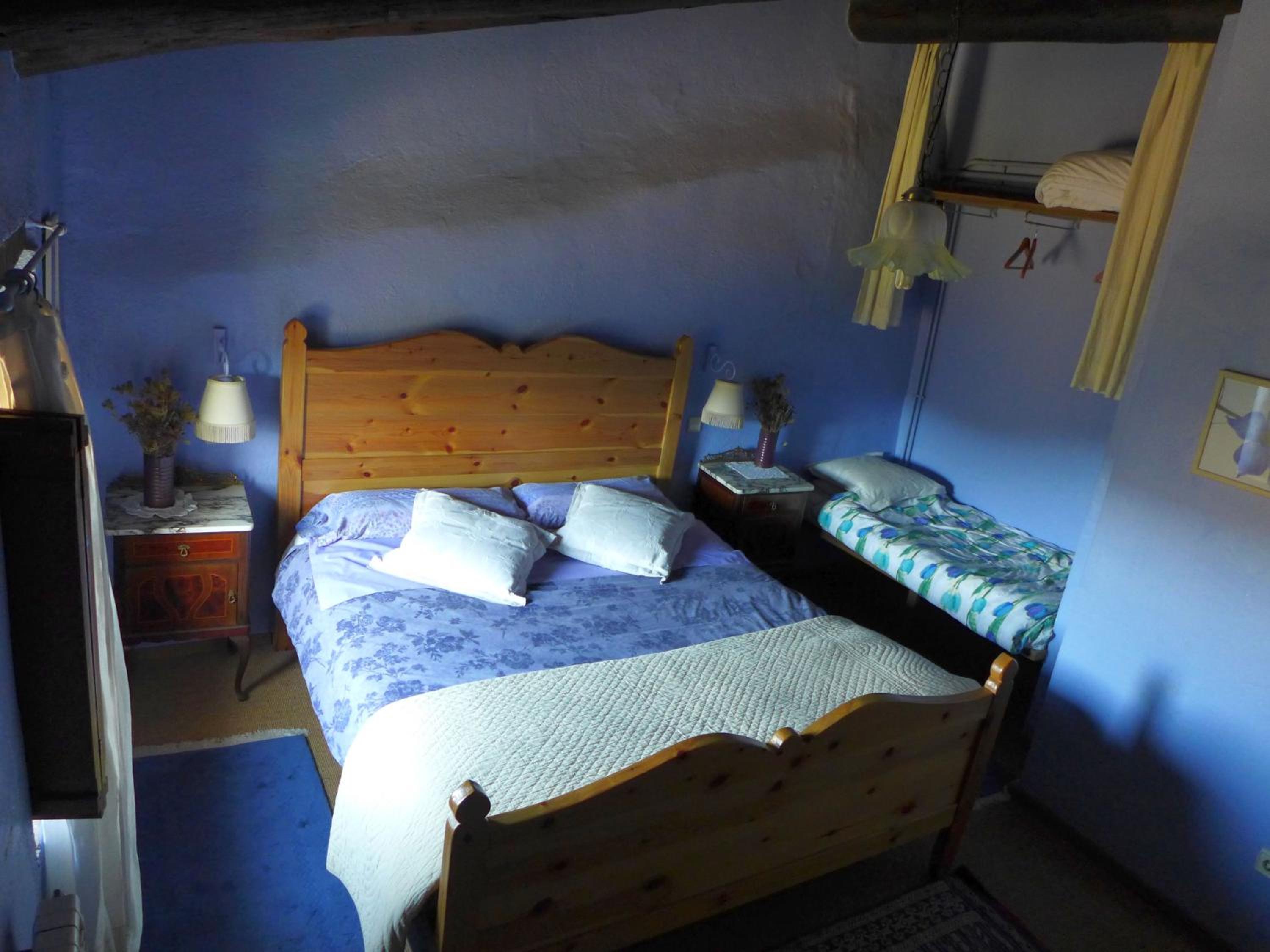 Double Room with Shower photo 2