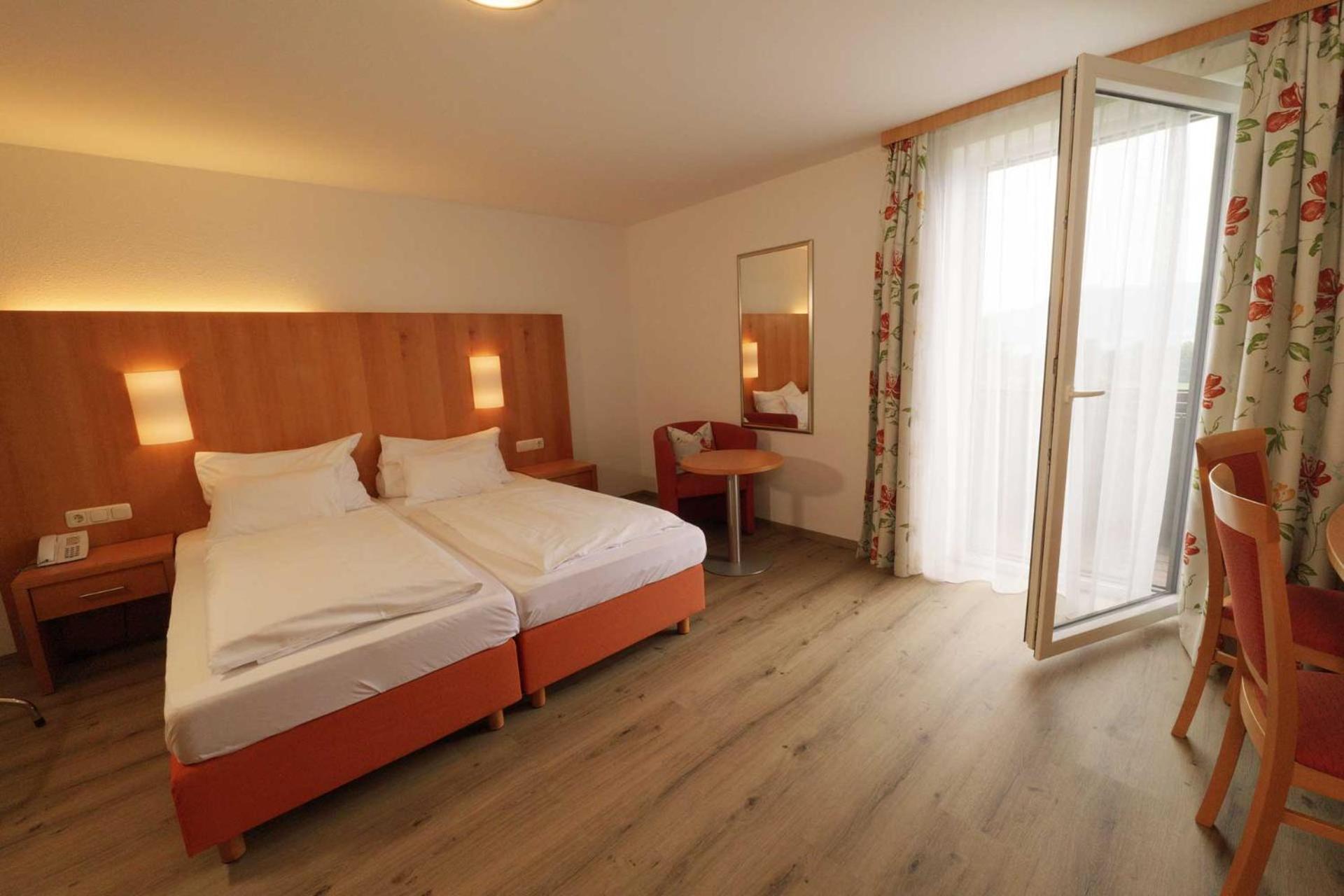 Double Room with Lake View photo 1