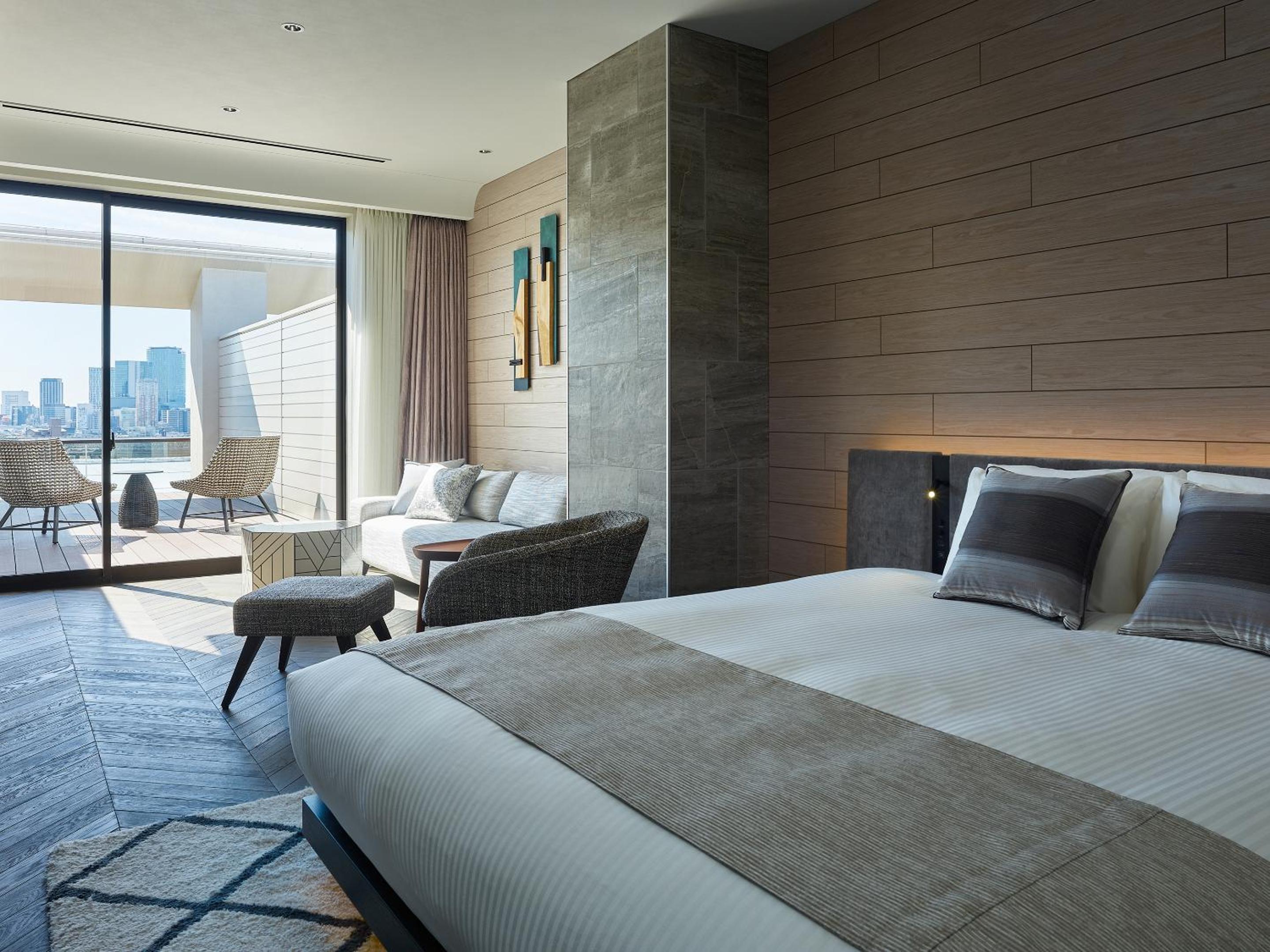 Junior Suite King Room With Balcony photo 1