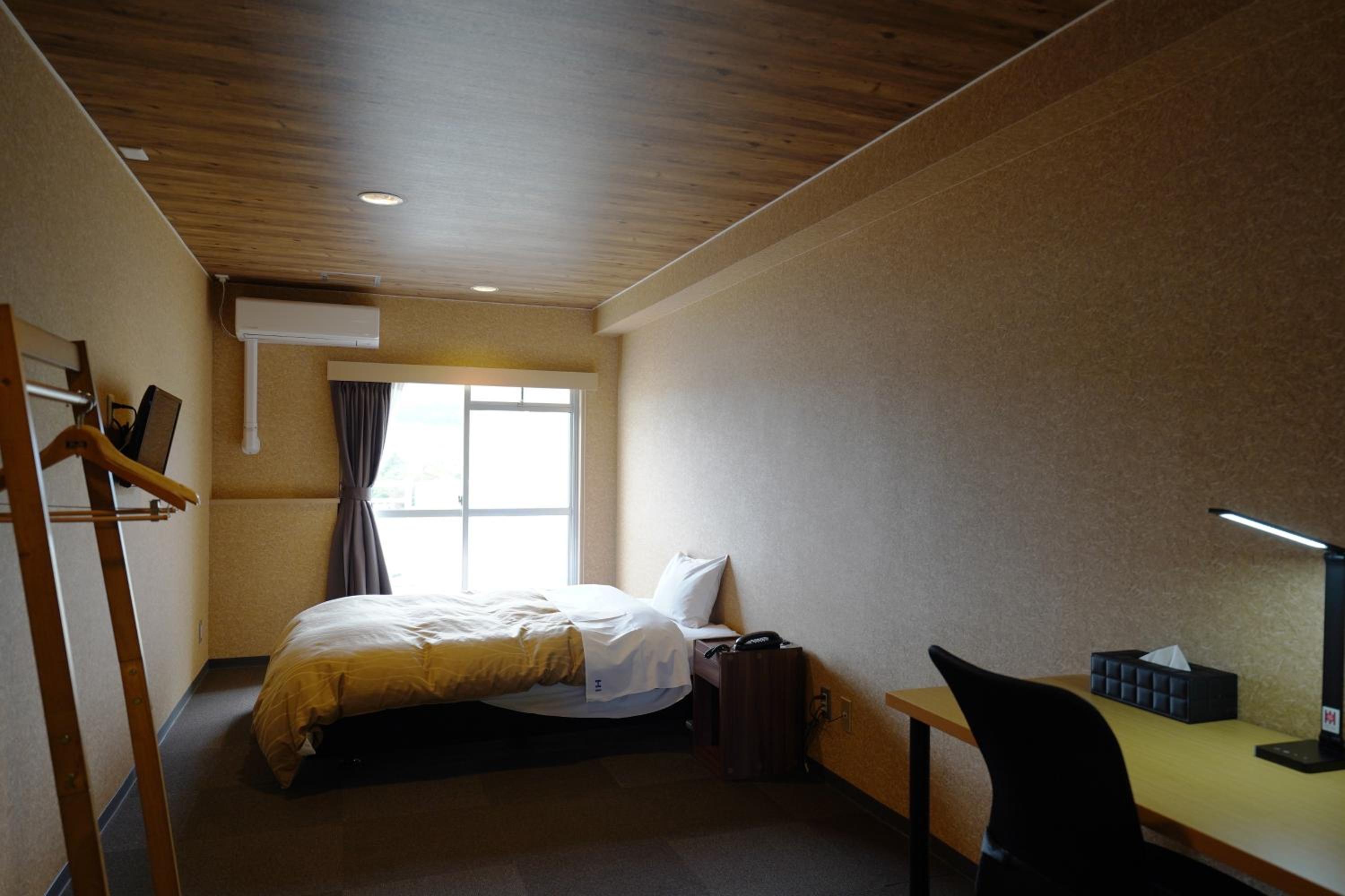 Single Room with Bath