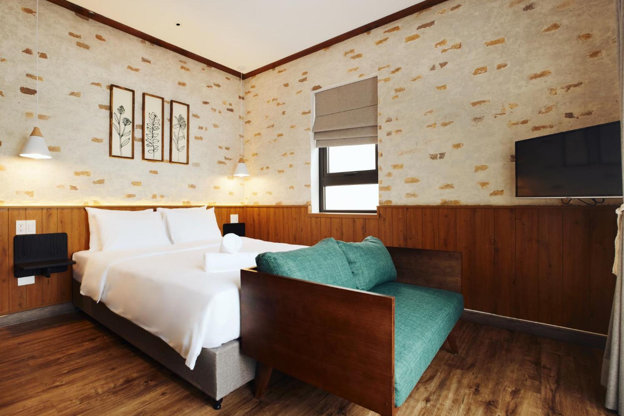King Room with Mountain View - Photo 1