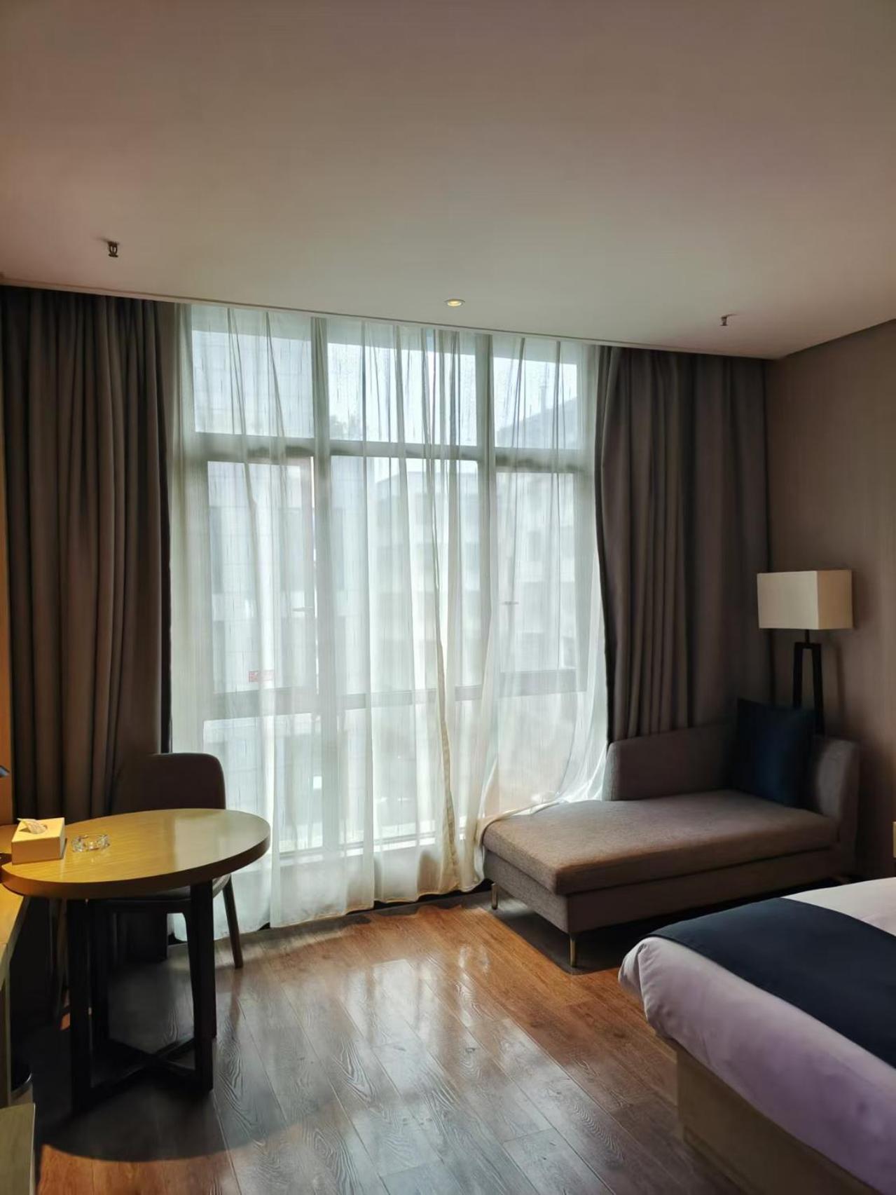 Deluxe Queen Room photo 1