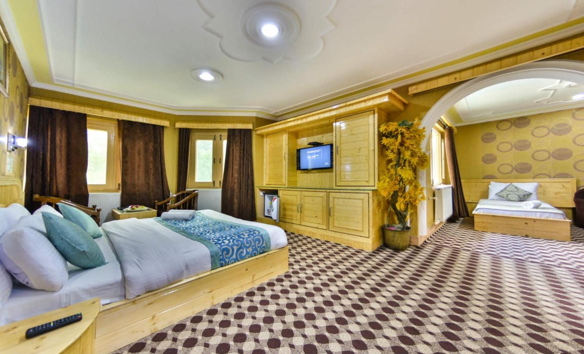 Suite with Mountain View - Photo 4