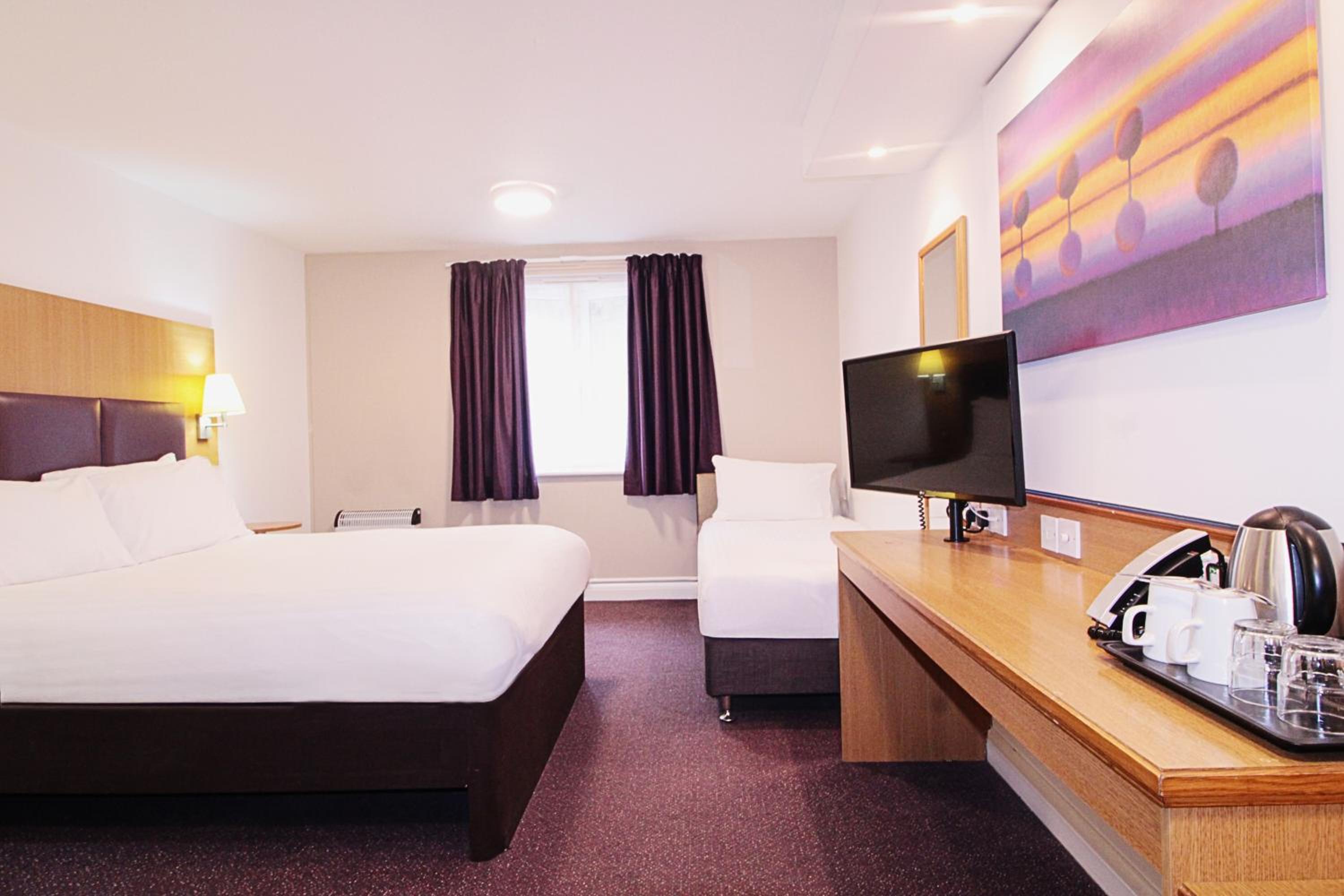 Deluxe Twin Room - Photo 2