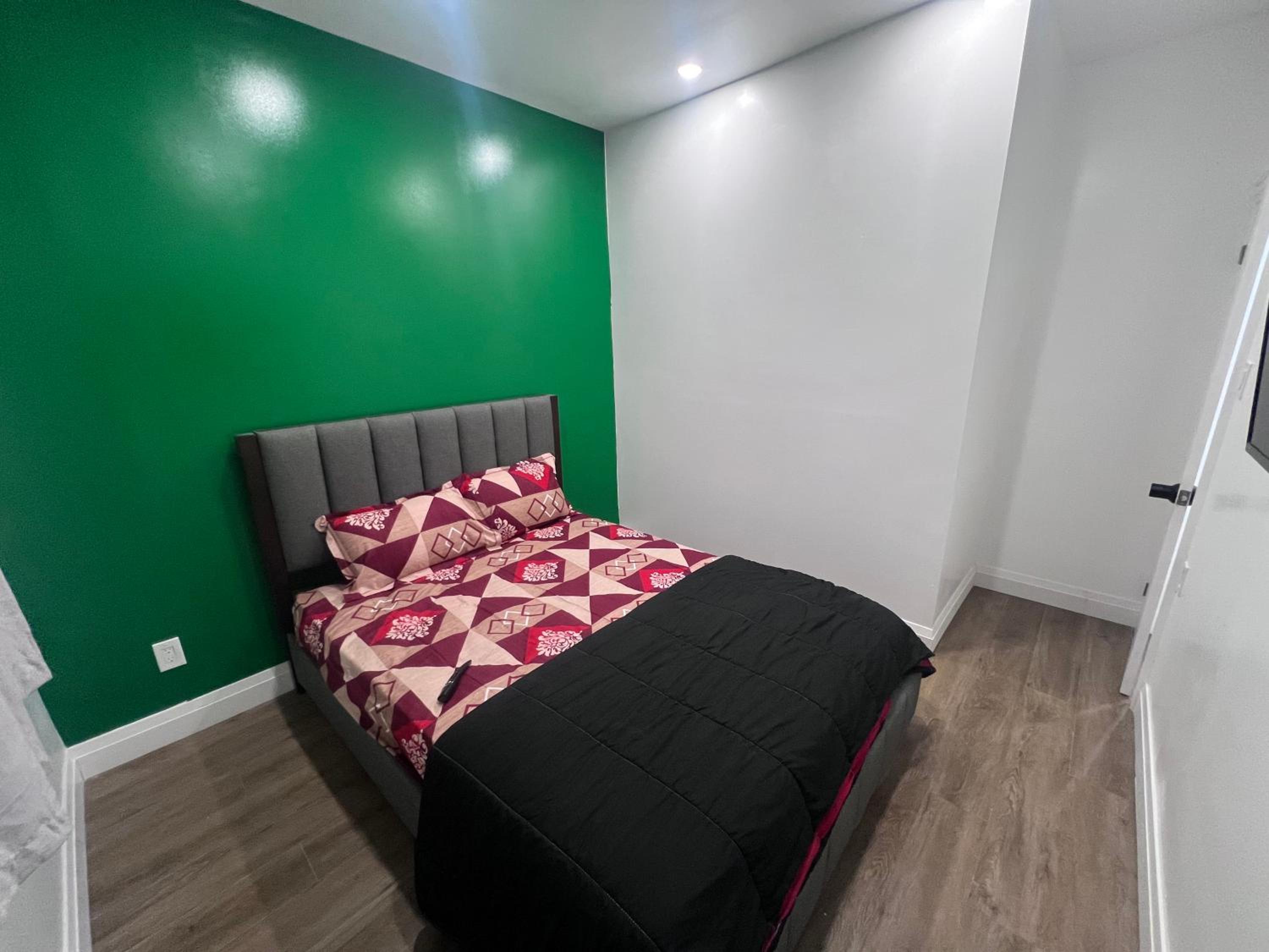 Double Room with Shared Bathroom photo 1