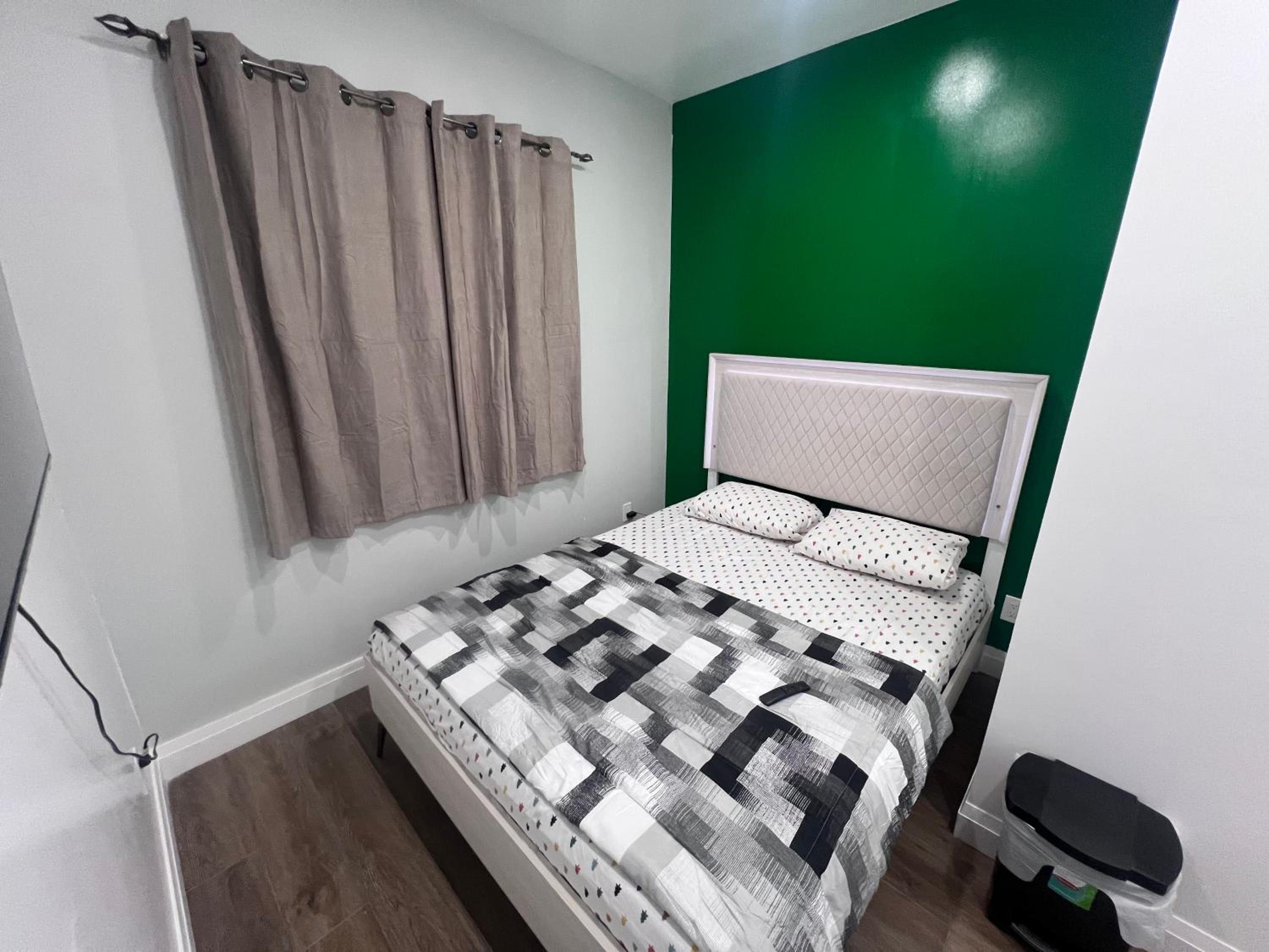 Double Room With Shared Bathroom photo 1