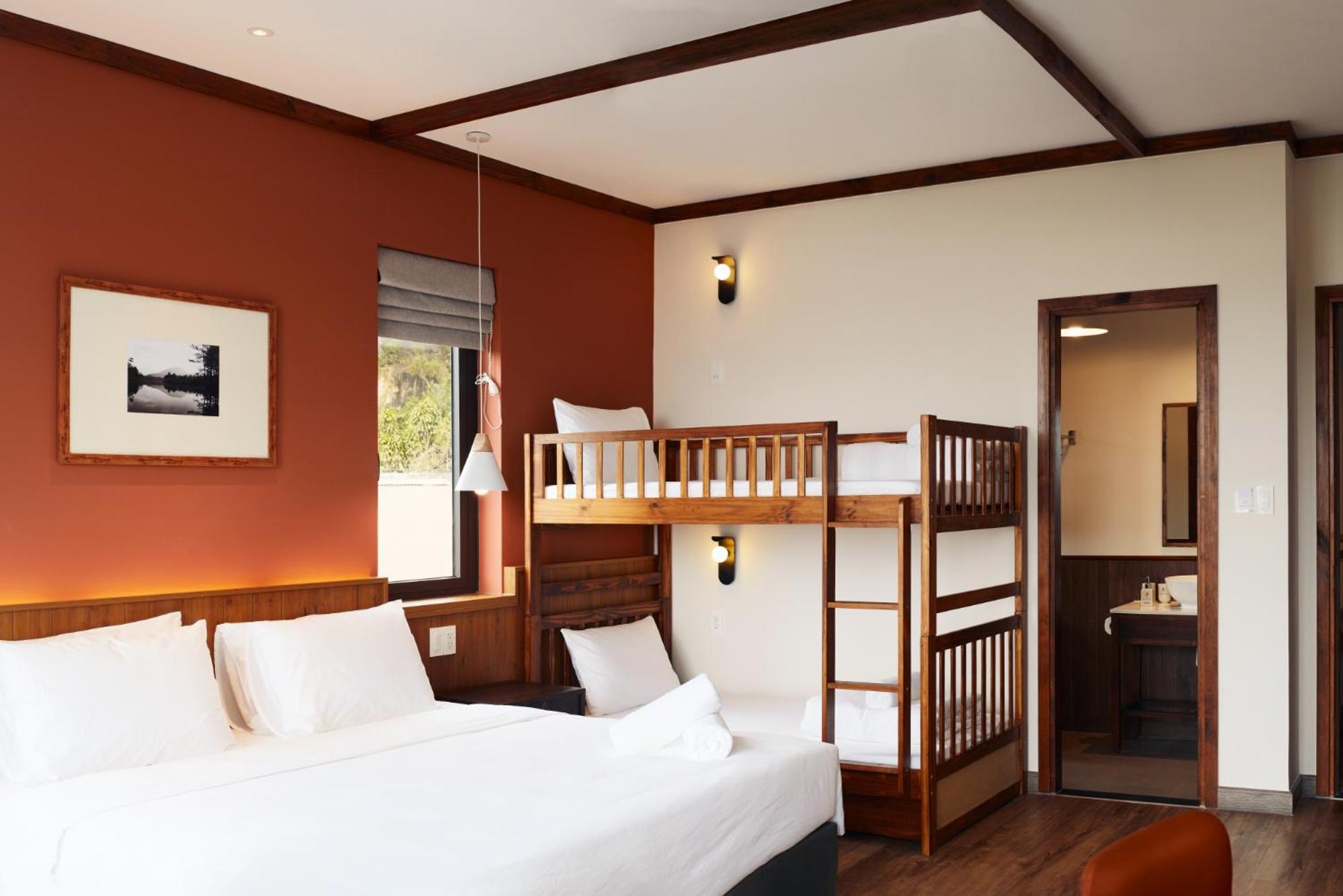 Suite with Mountain View photo 1