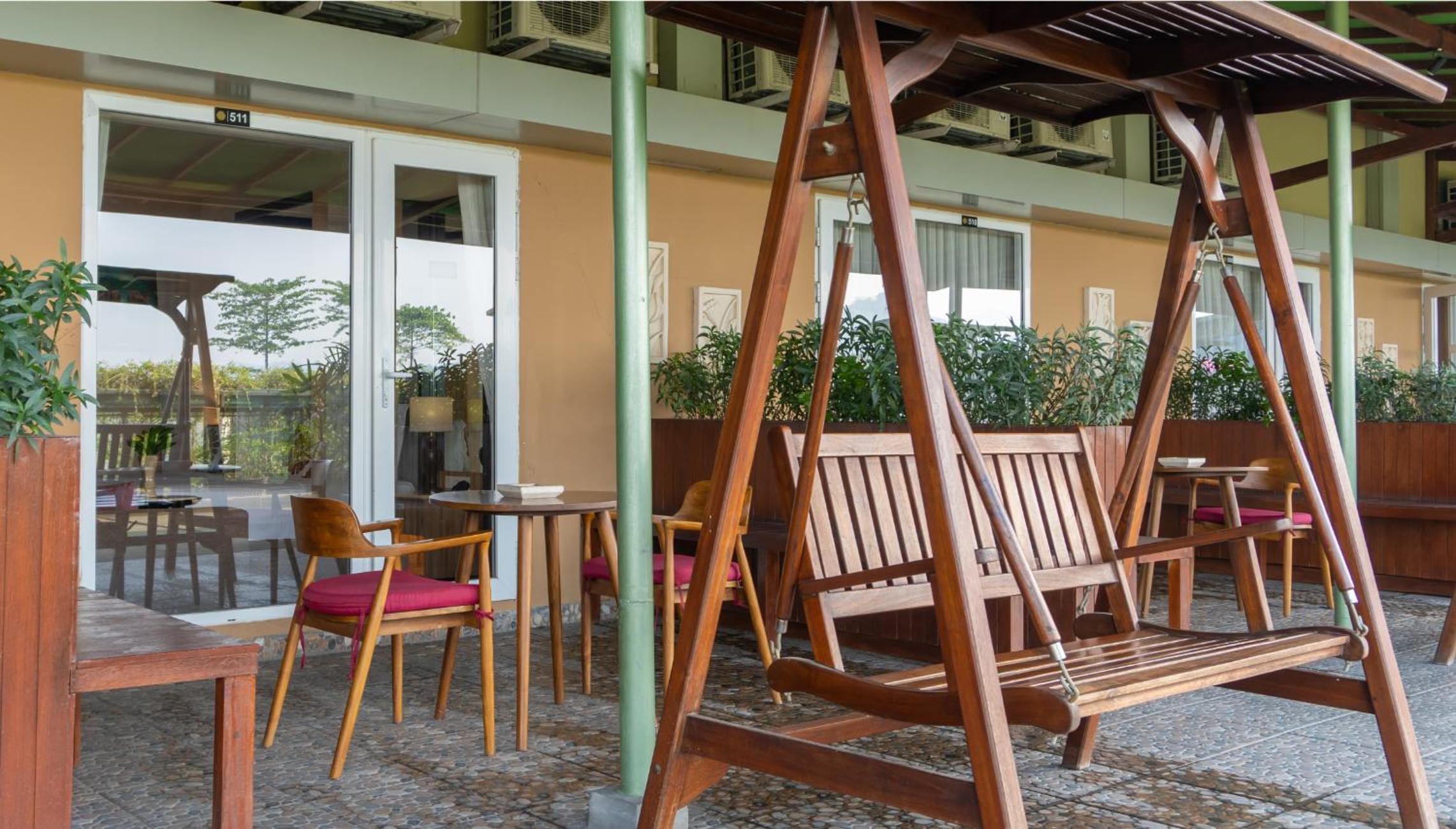 Executive King With Terrace - Photo 7