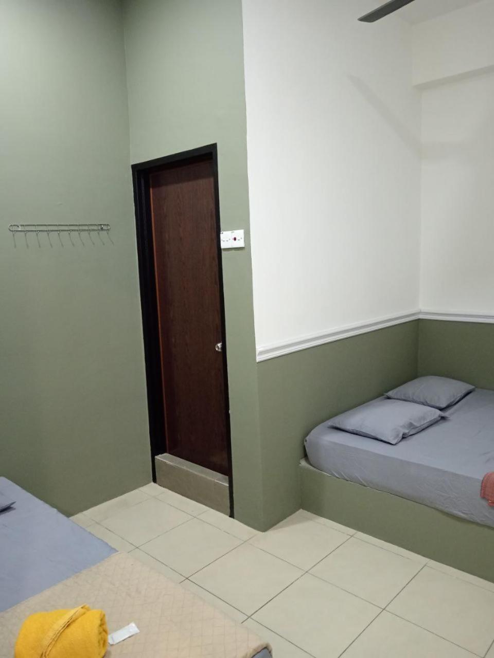 Basic Triple Room - Photo 17