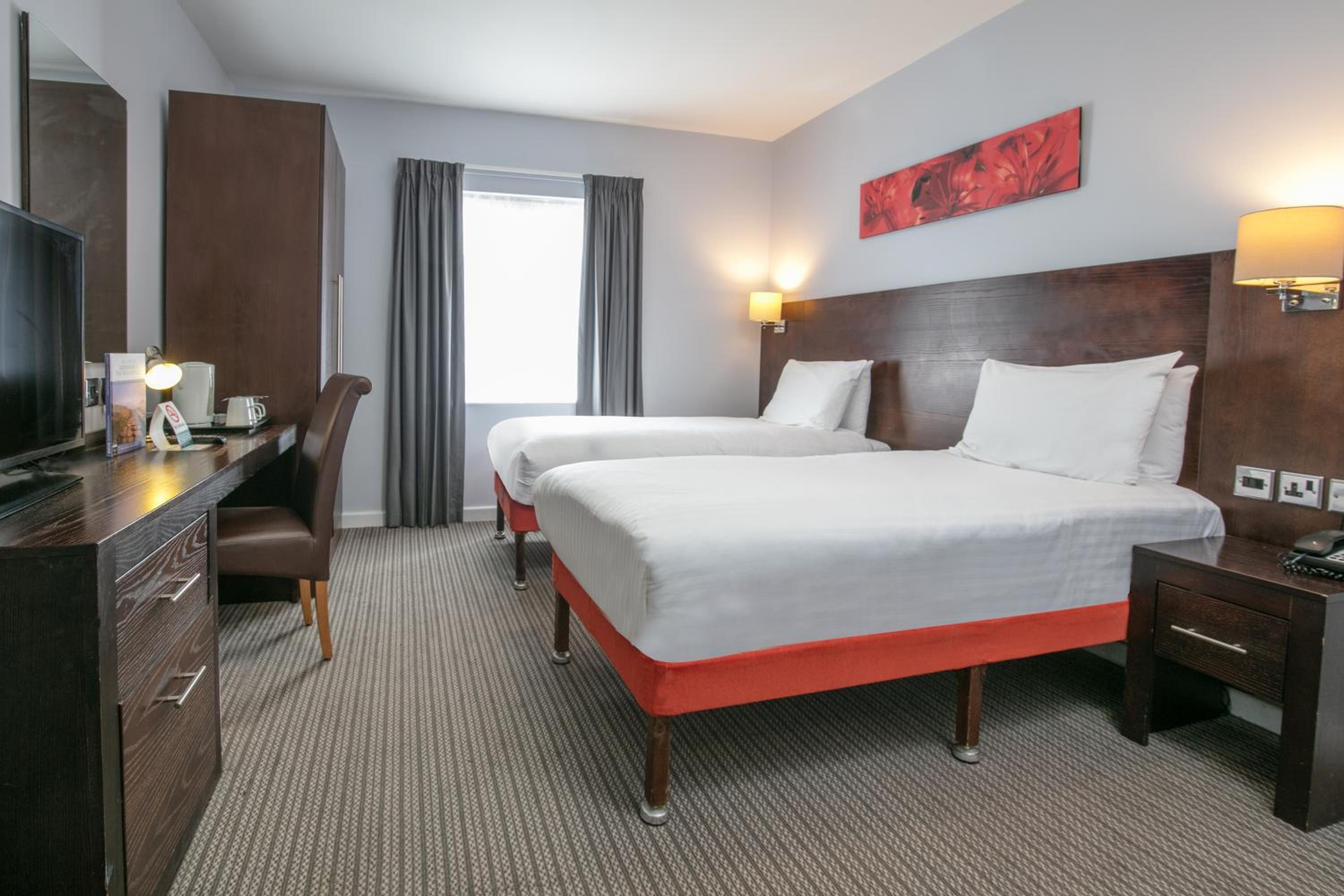 Standard Twin Room - Non-Smoking - Photo 5
