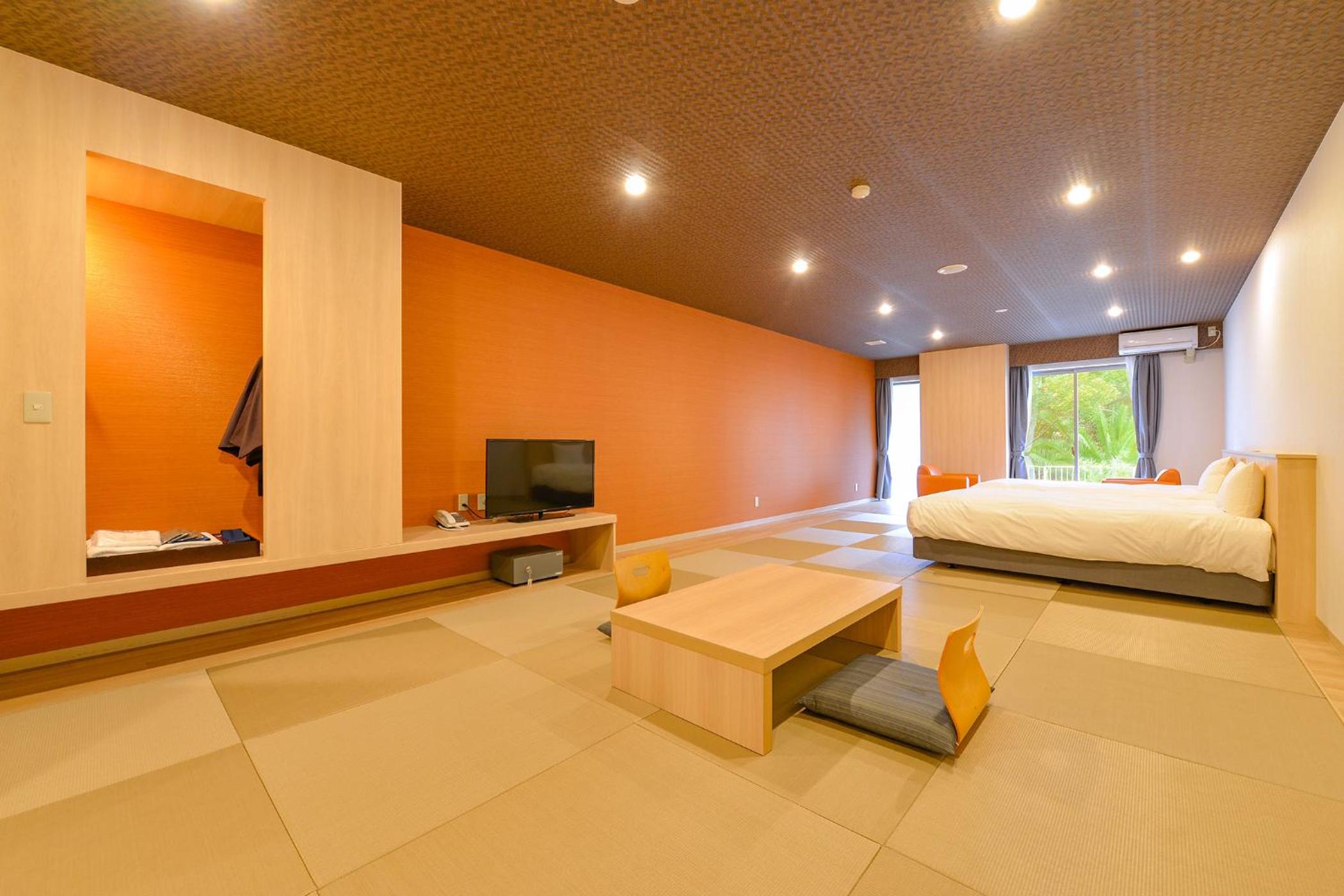 Japanese-Style Room