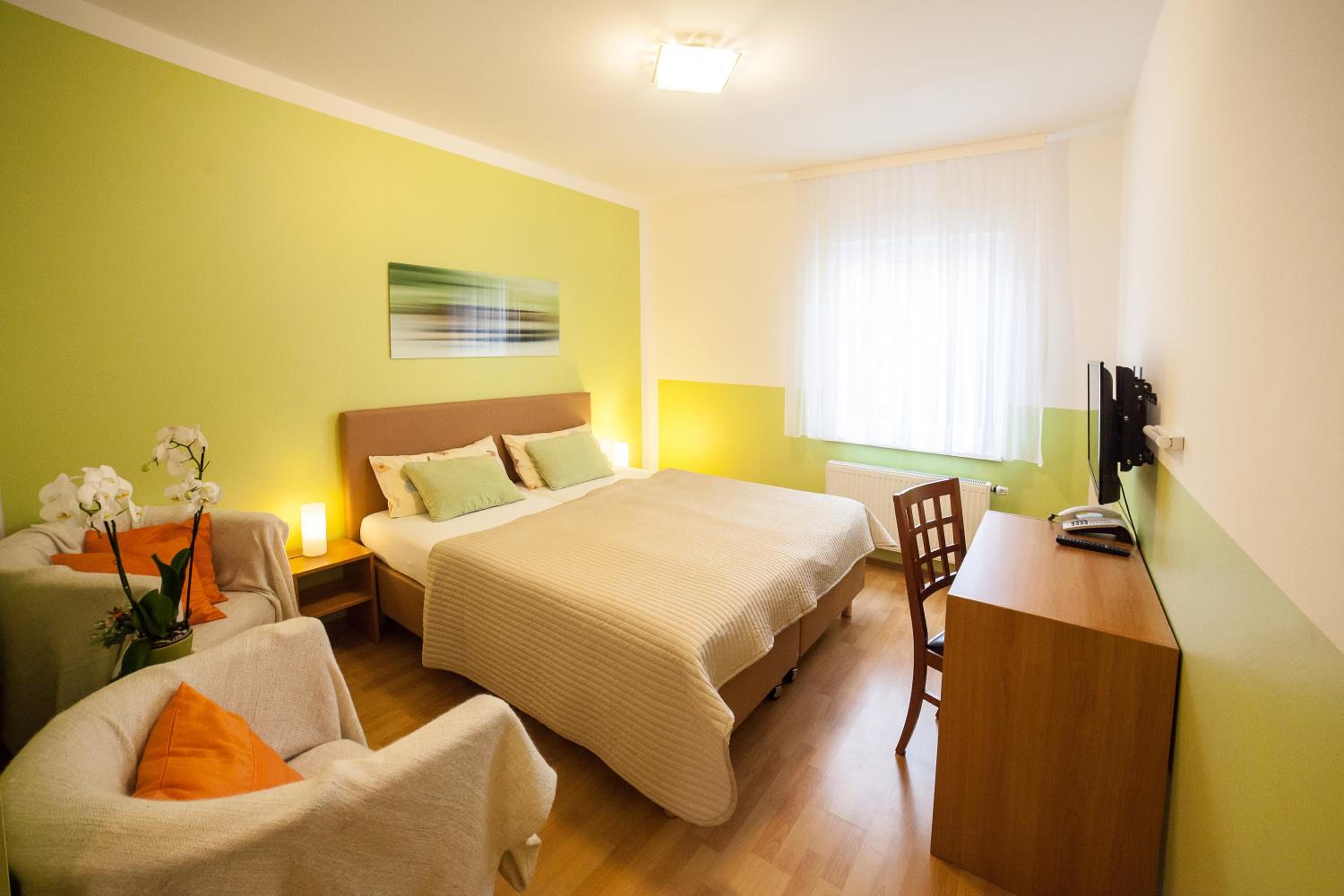 Classic Double Room - Photo 1