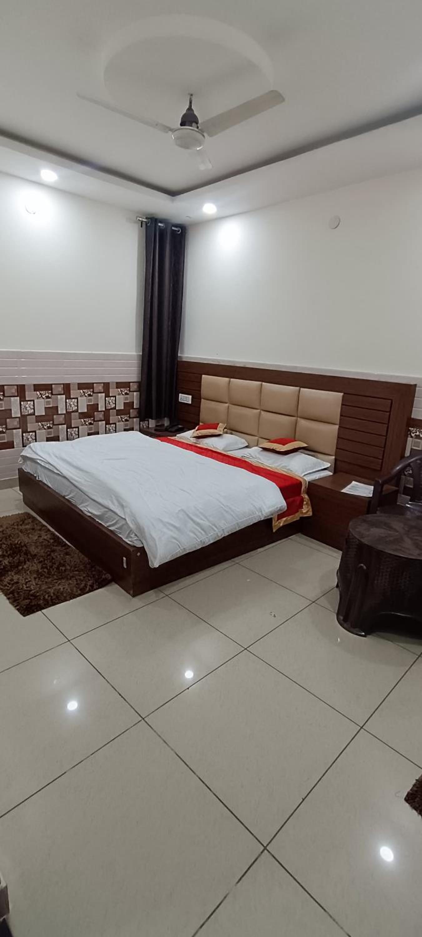 Deluxe Double Room - Photo 19
