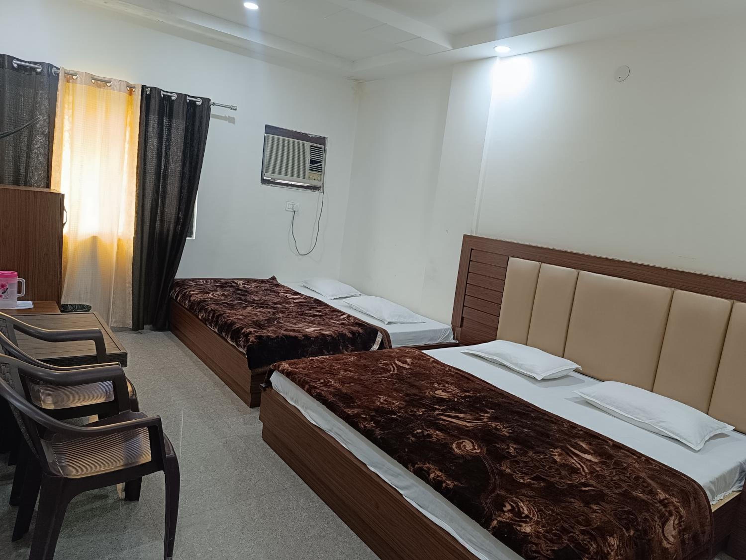 Deluxe Quadruple Room - Photo 9