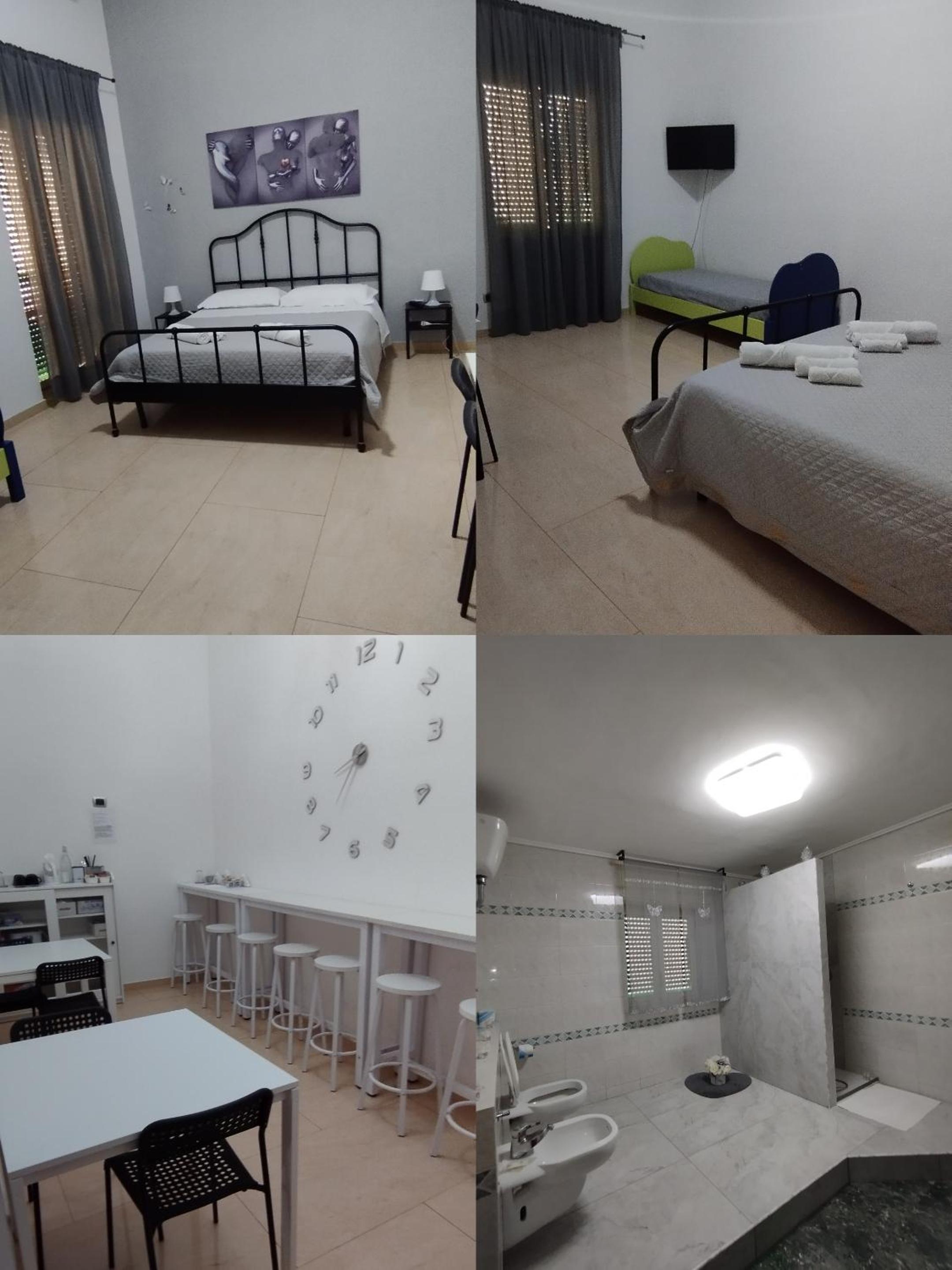 Double Room with Private External Bathroom