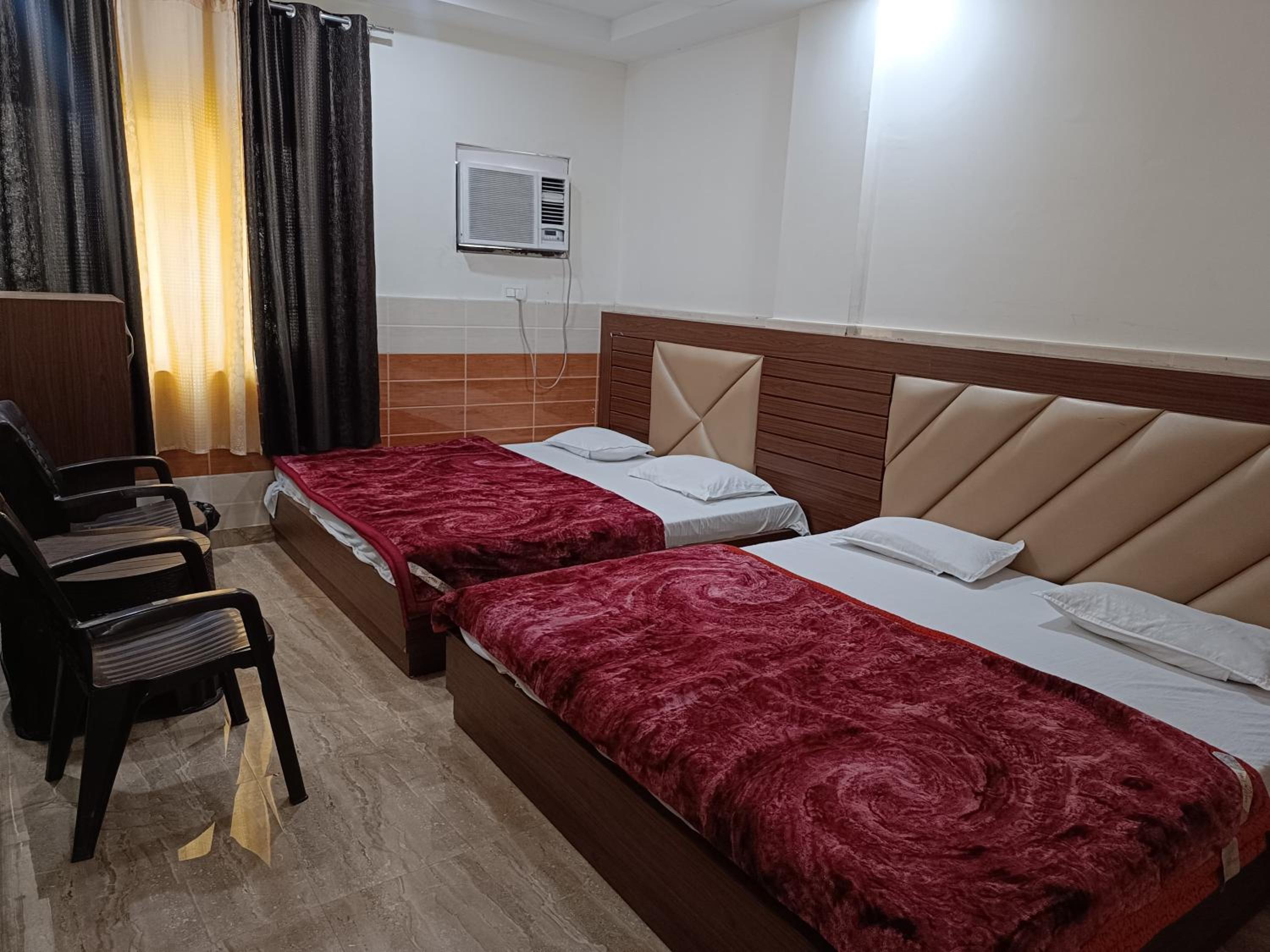 Deluxe Quadruple Room - Photo 10