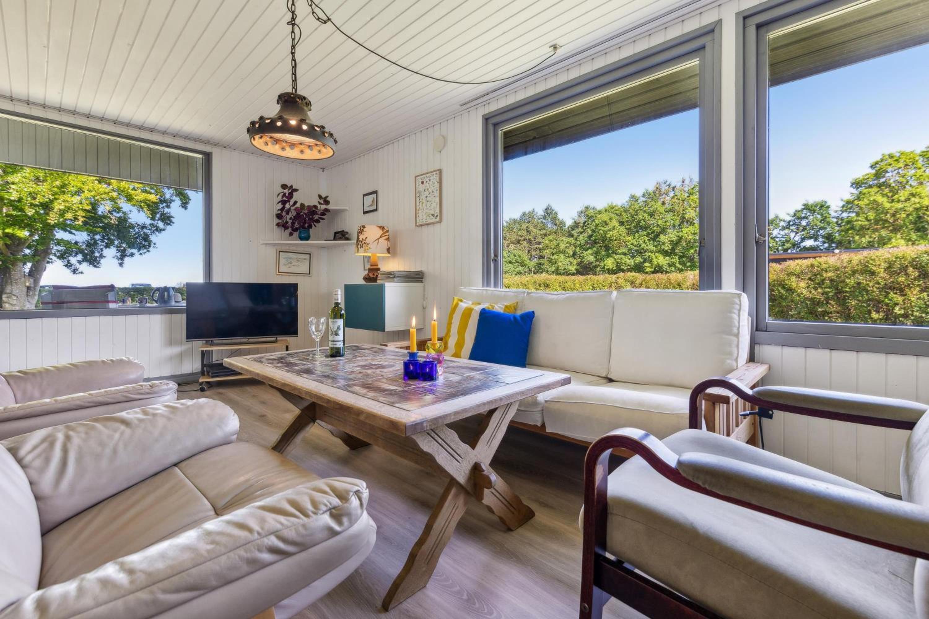 Three-Bedroom Holiday Home  photo 2