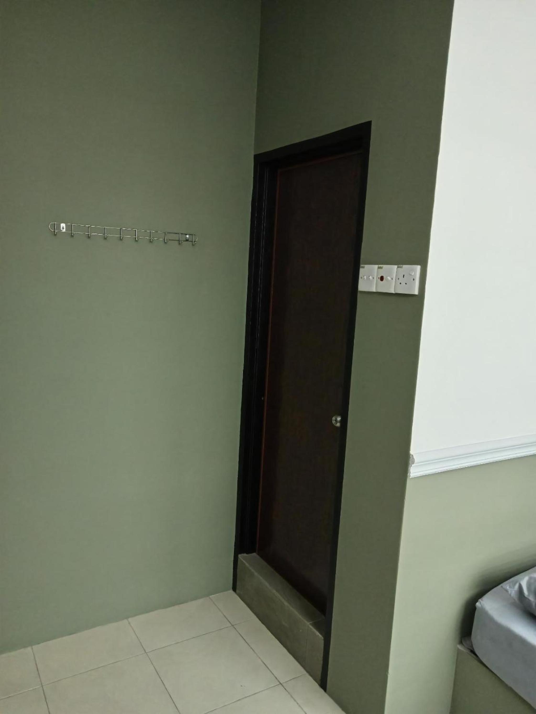 Budget Twin Room - Photo 2