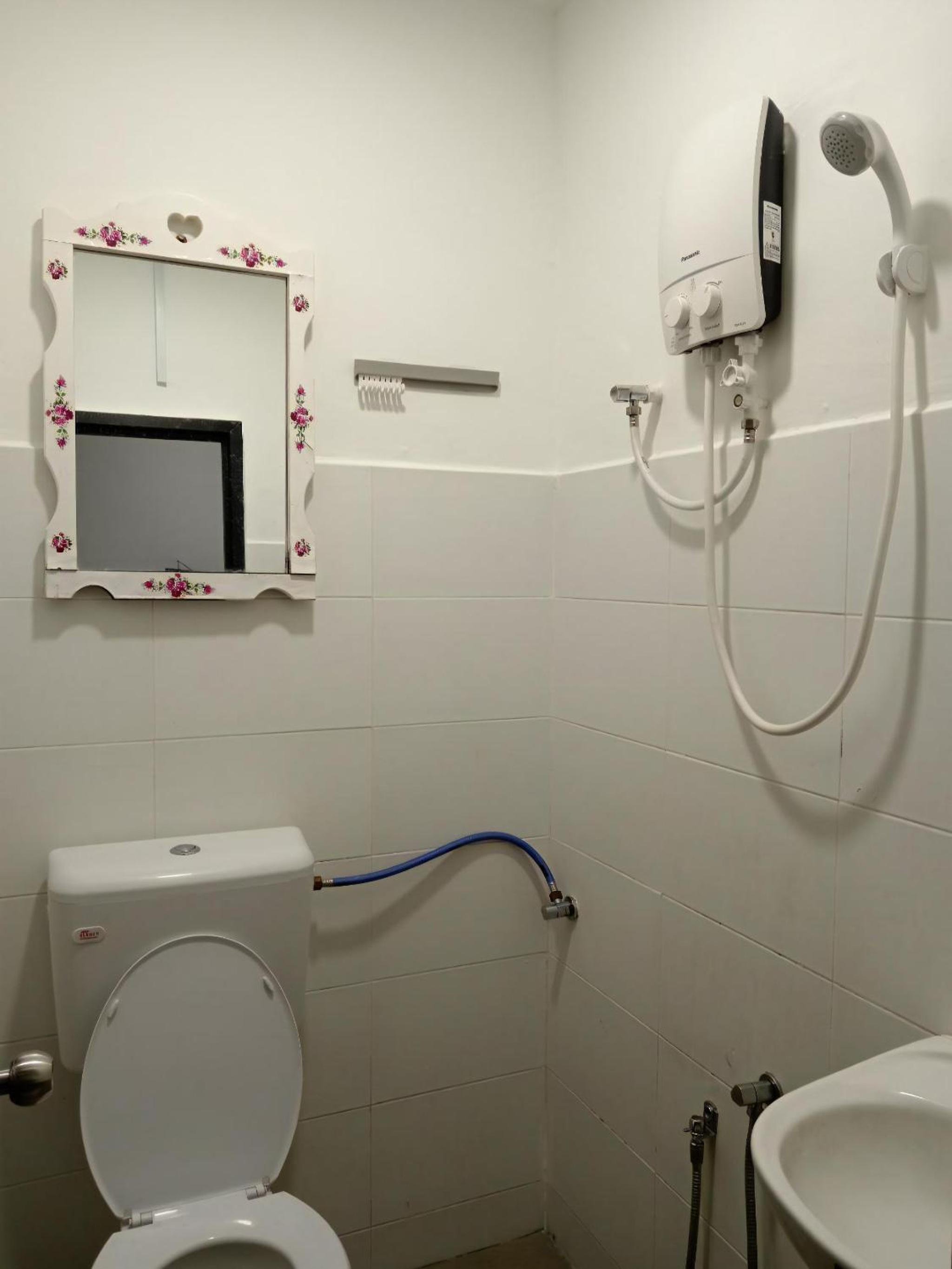 Basic Triple Room - Photo 11