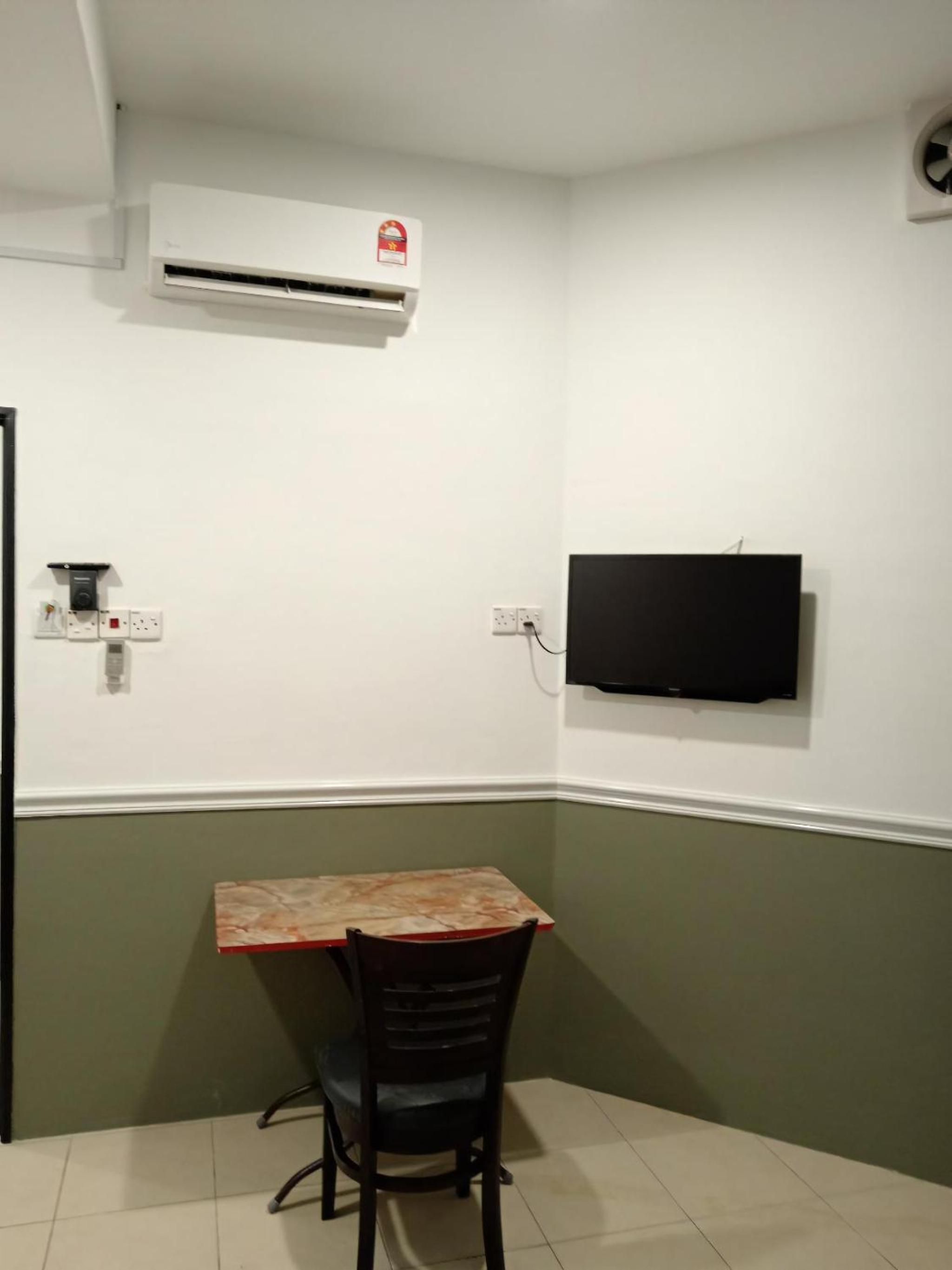 Basic Triple Room - Photo 10