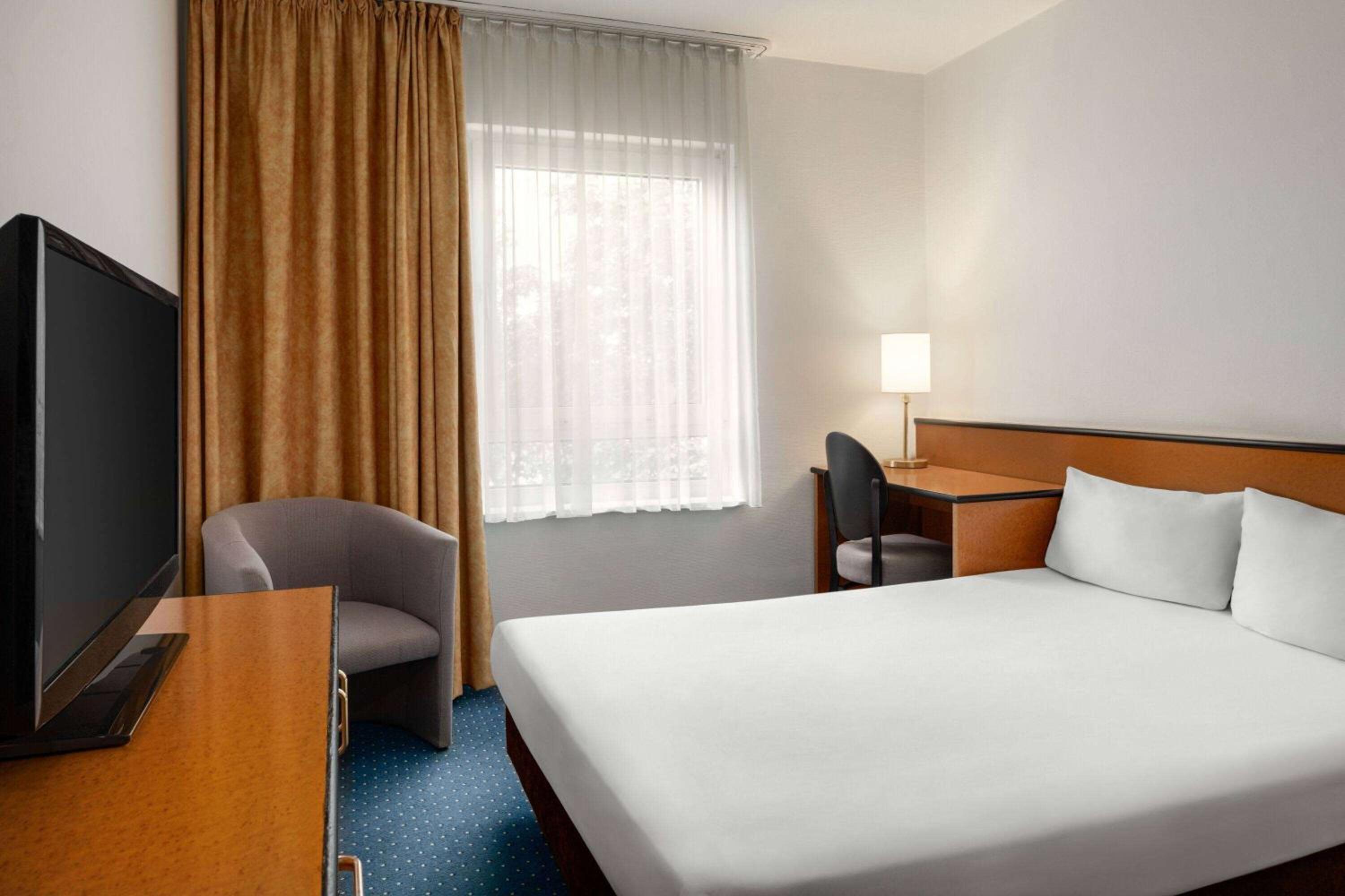 Standard Double Room - Photo 2