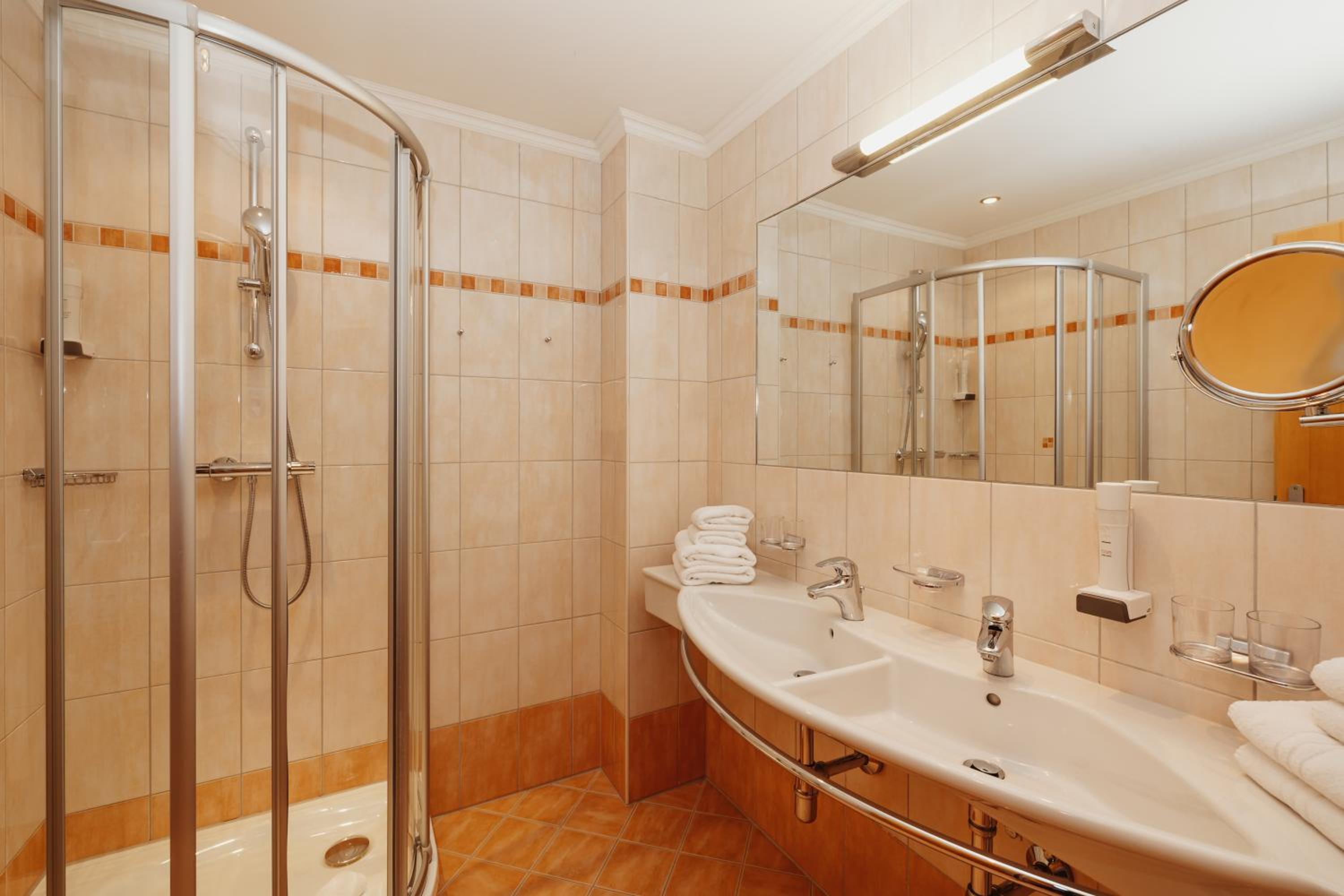 Two-Bedroom Suite (2 Adults + 2 Children)  - Photo 4