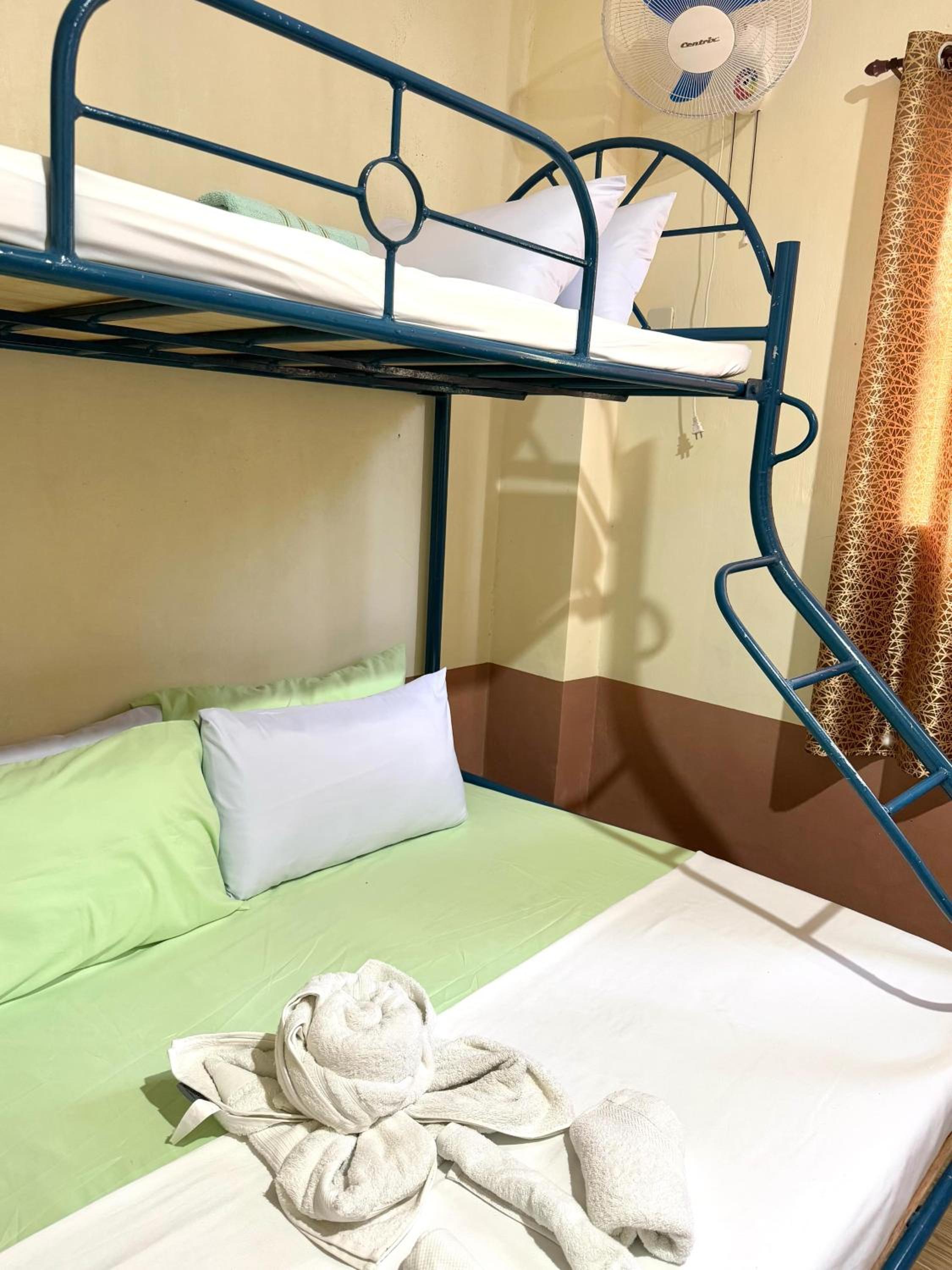 Budget Triple Room photo 3