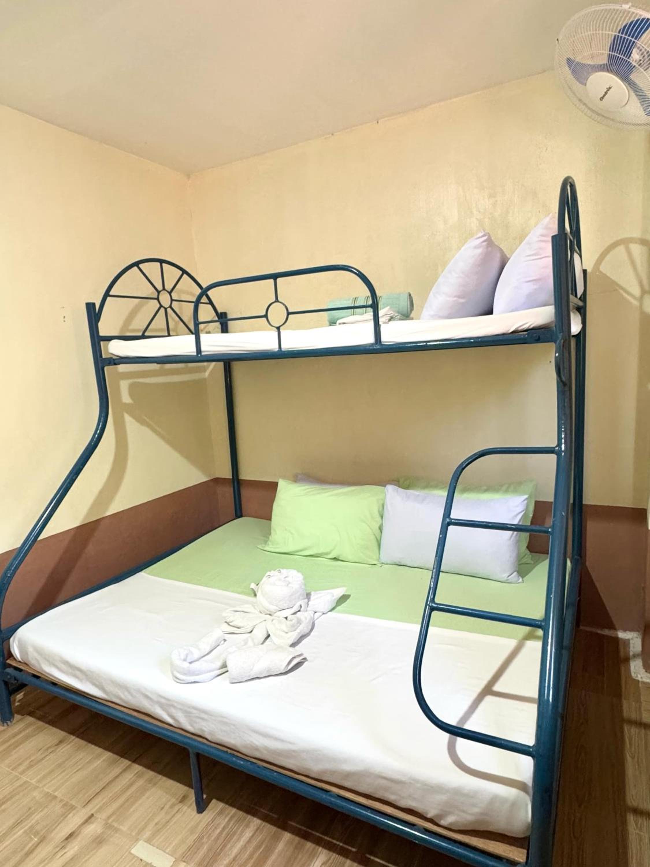 Budget Triple Room photo 2