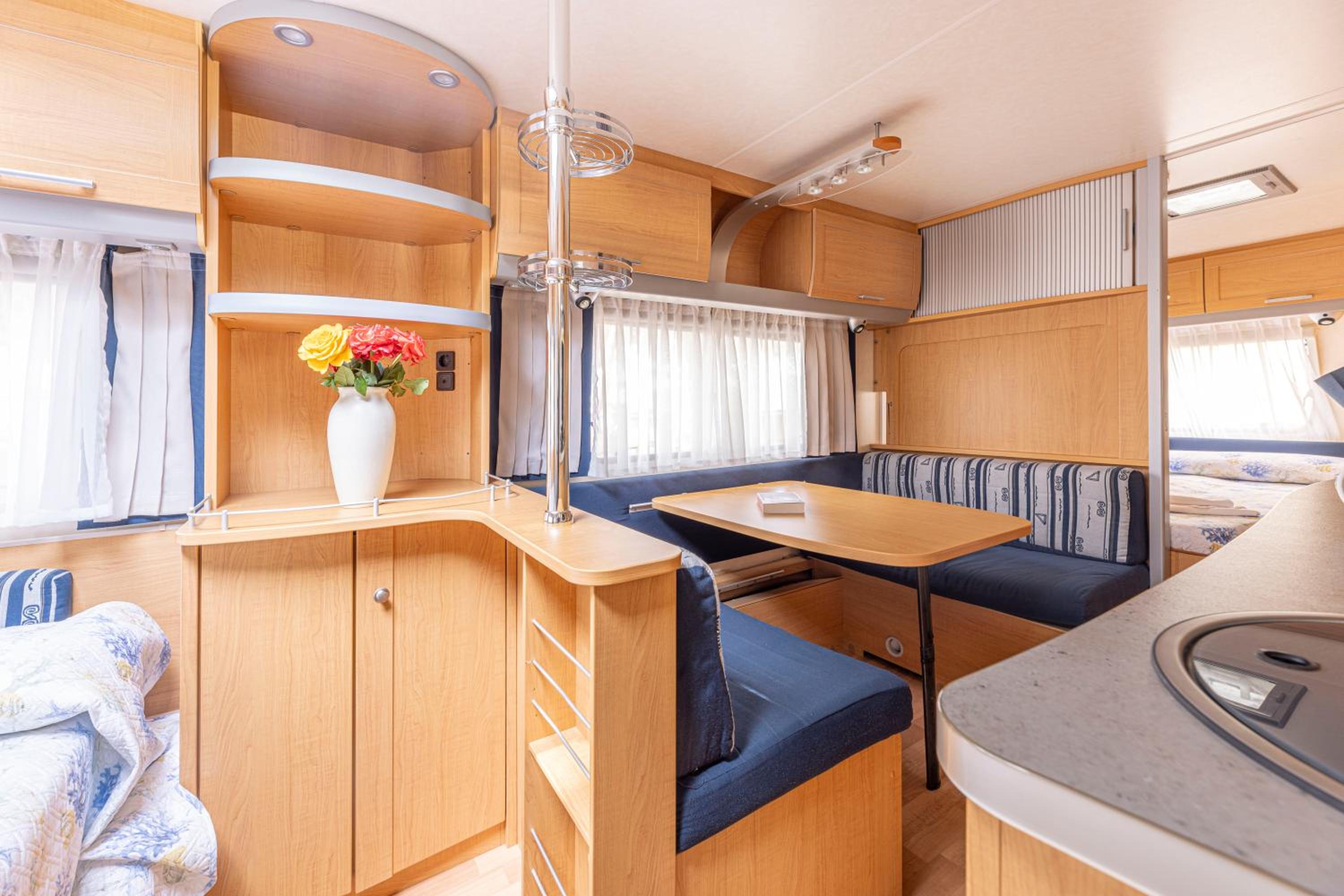Caravan photo 3