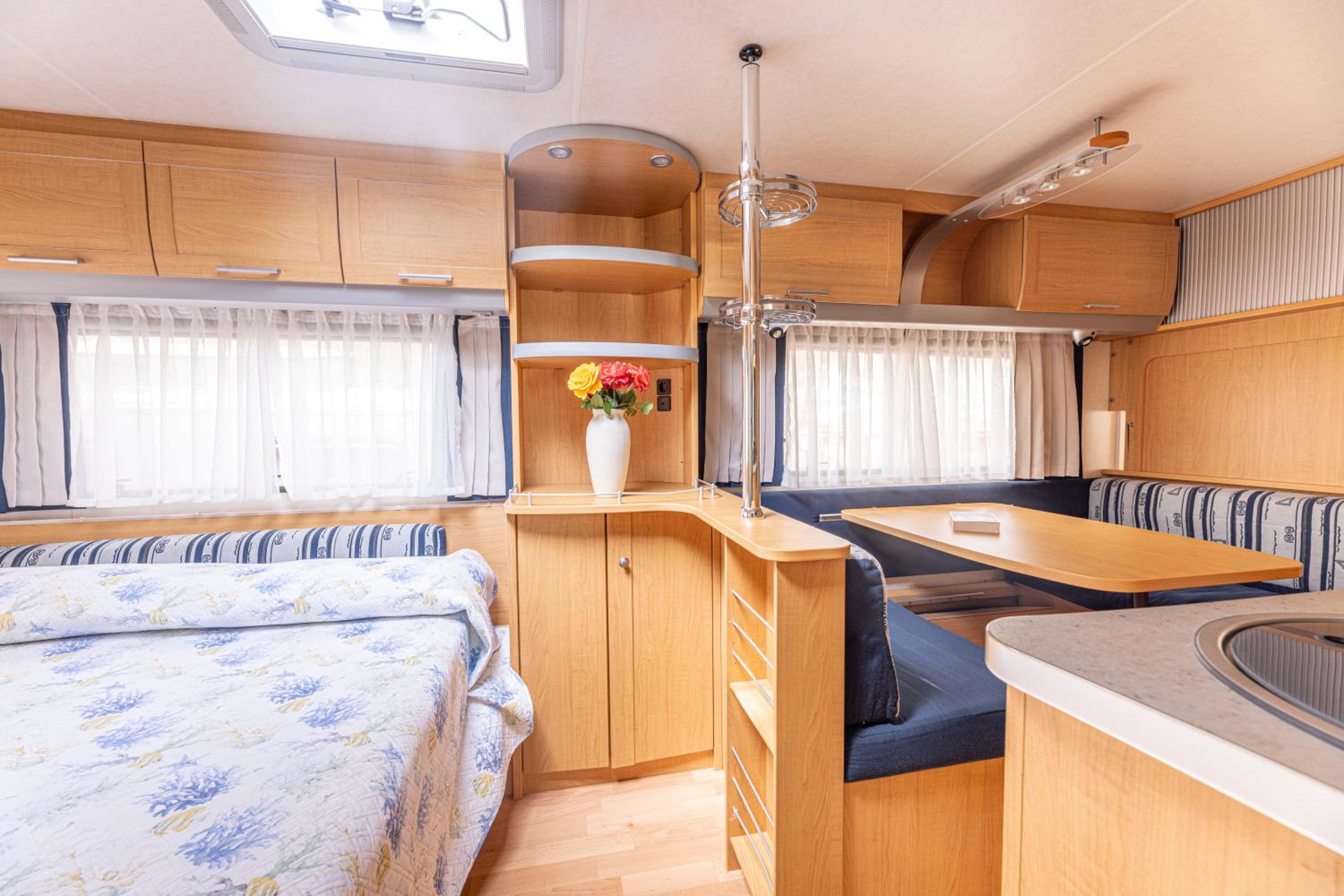 Caravan photo 2