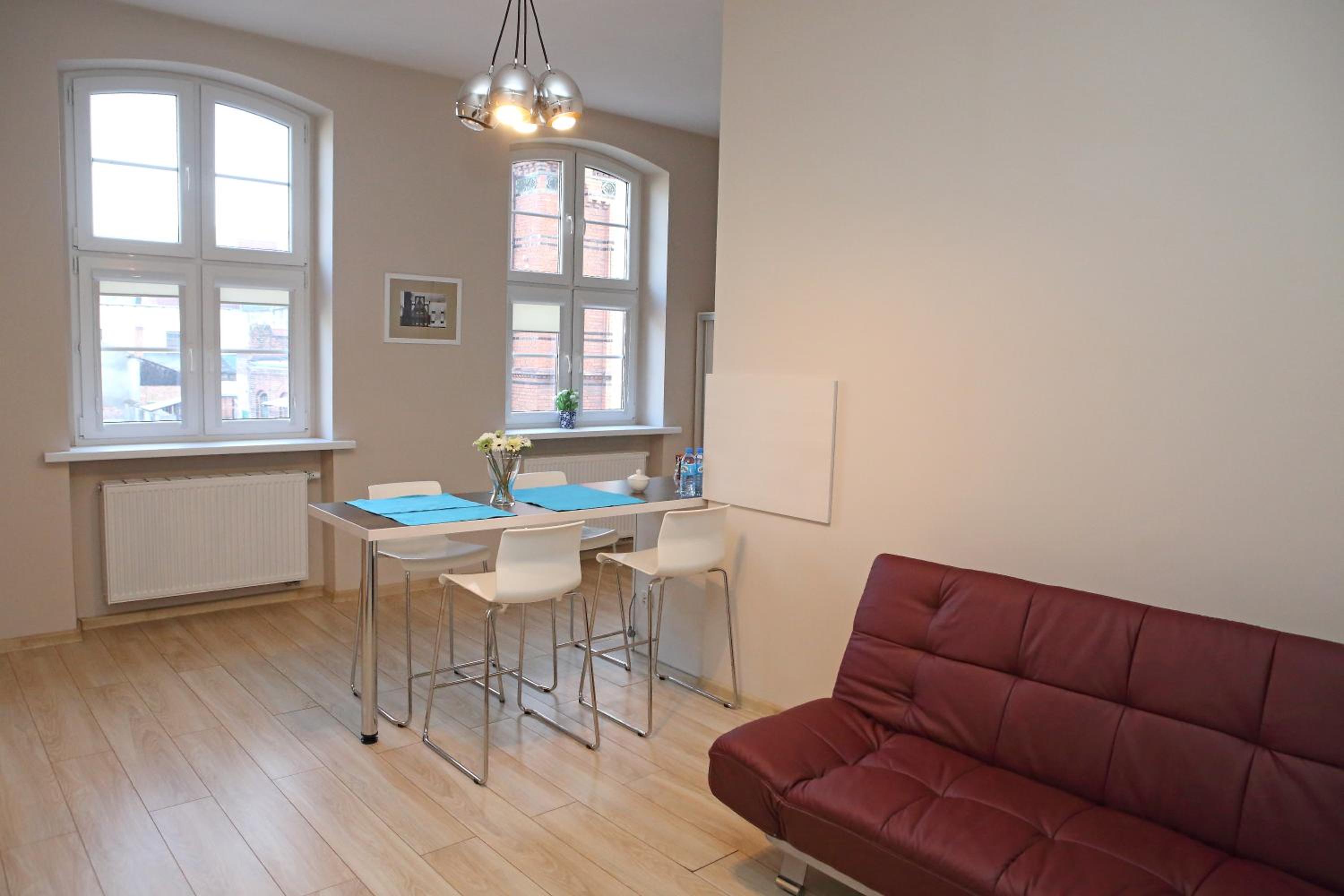 Studio Apartment - Photo 21