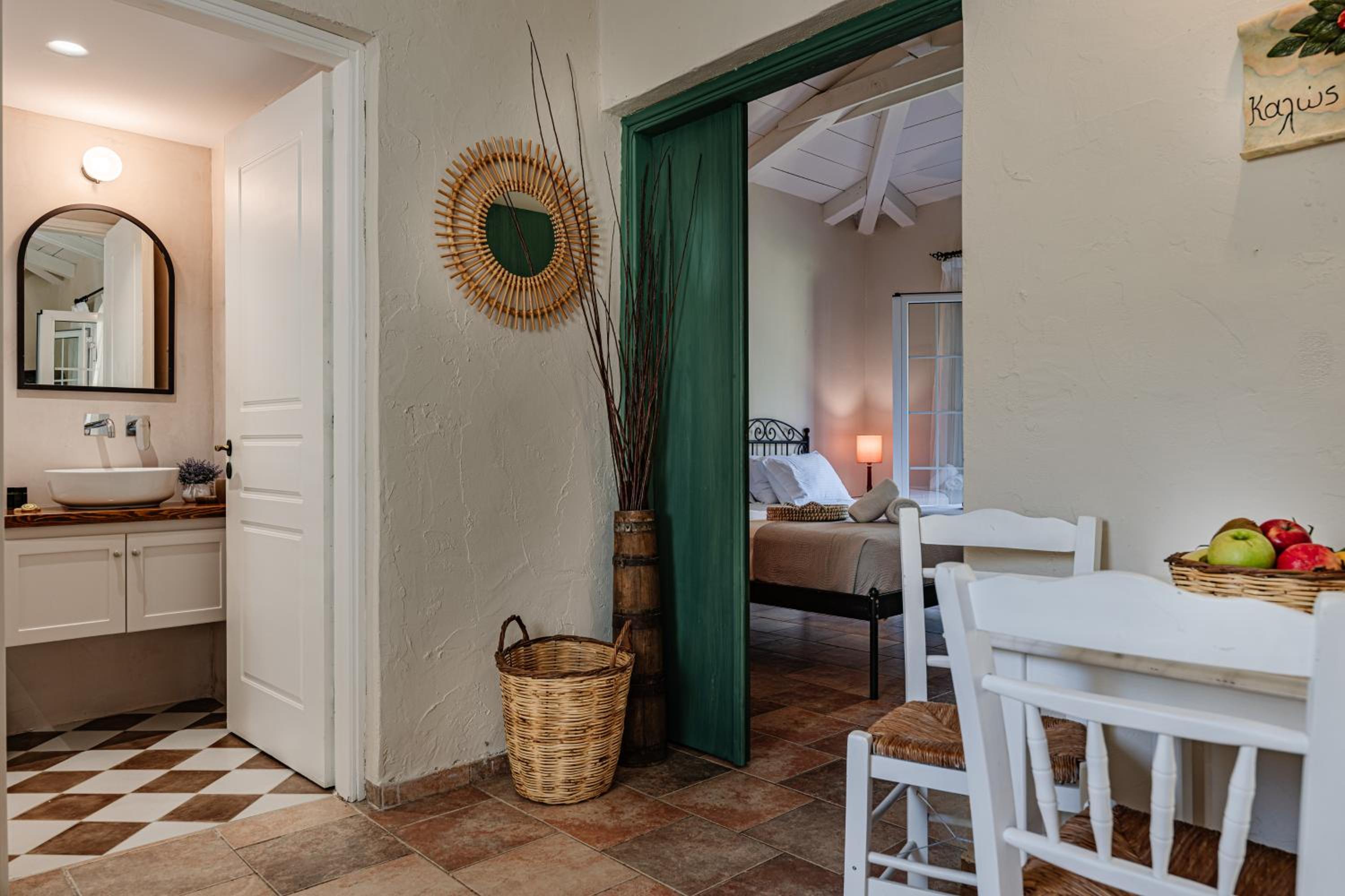 Cottage (2-4 Adults)