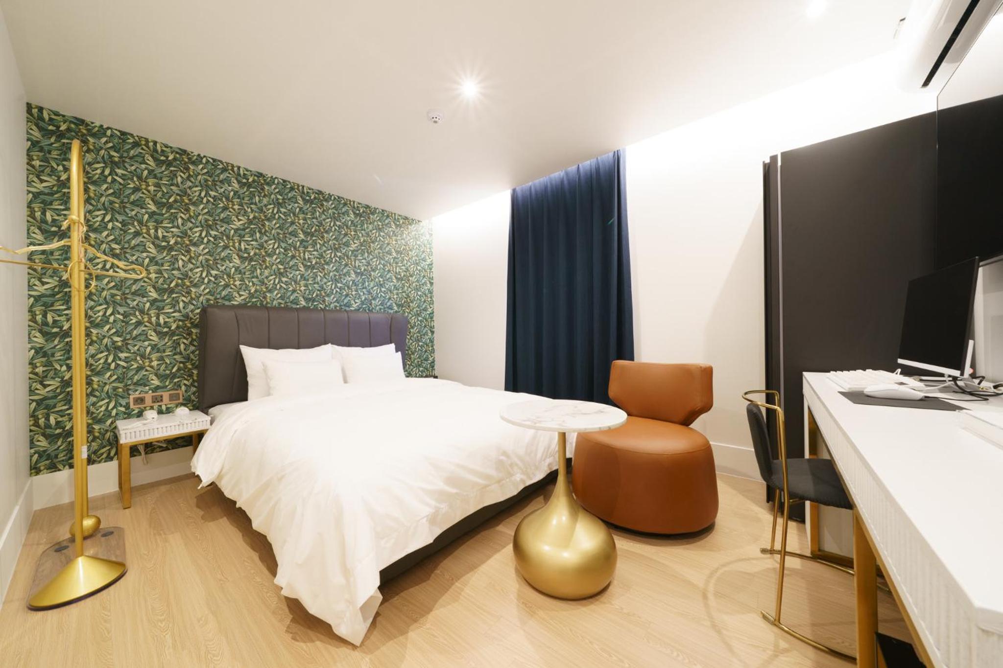 Superior King Room photo 1